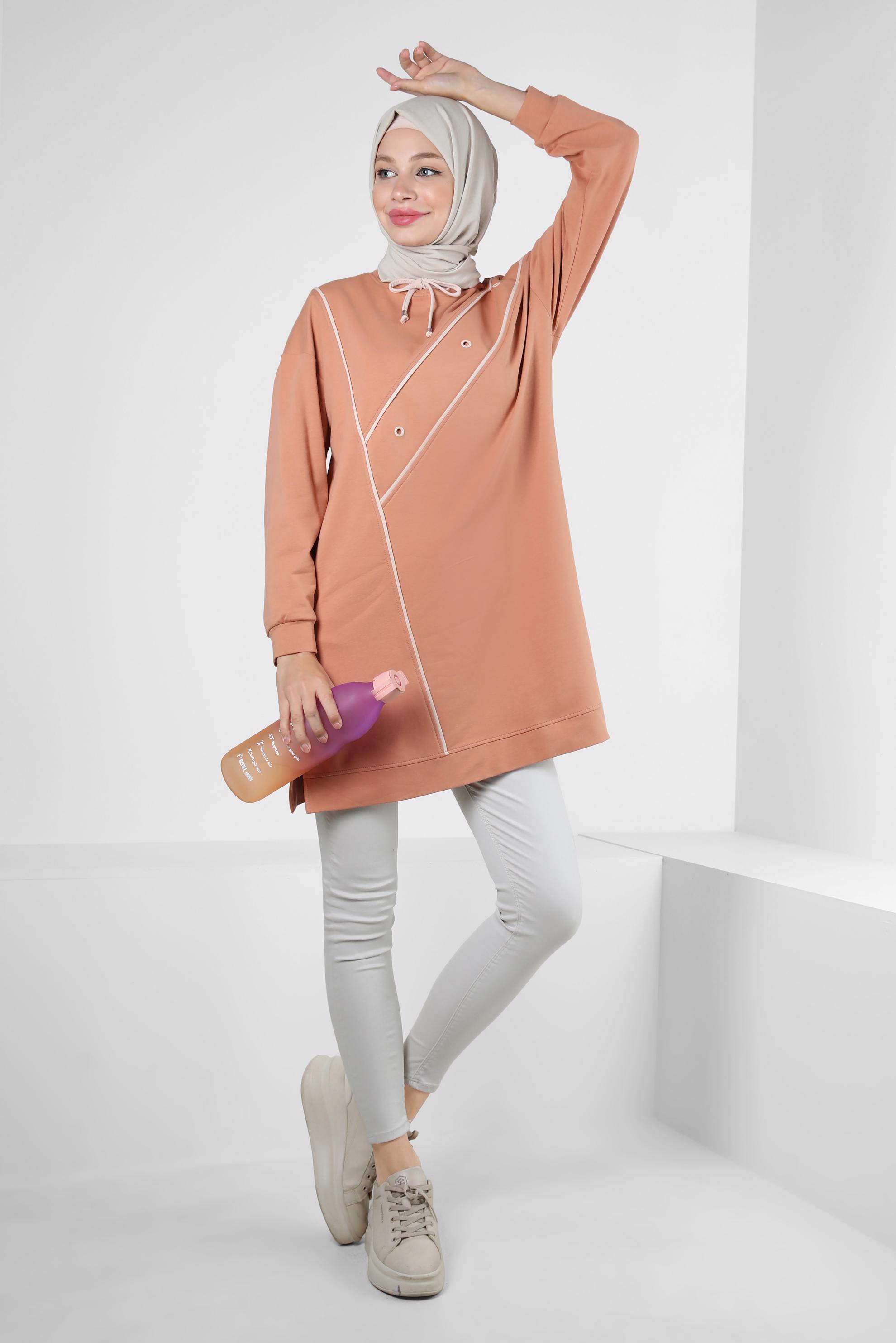 Tesettür giyim PEMBE KUŞGÖZÜ DETAYLI YAKASI BAĞCIKLI EŞOFMAN TUNİK 43887