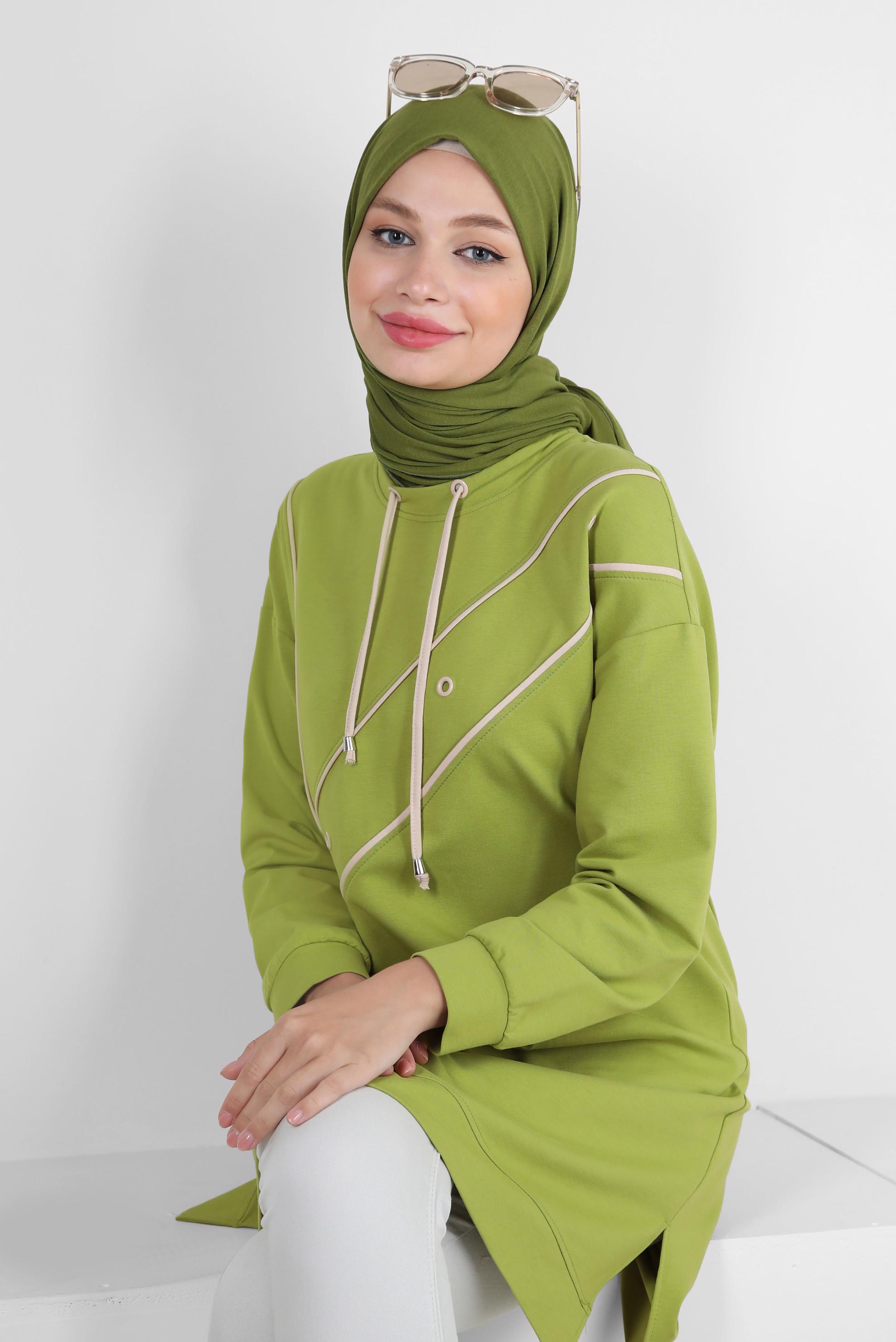 Tesettür giyim YEŞİL KUŞGÖZÜ DETAYLI YAKASI BAĞCIKLI EŞOFMAN TUNİK 43887