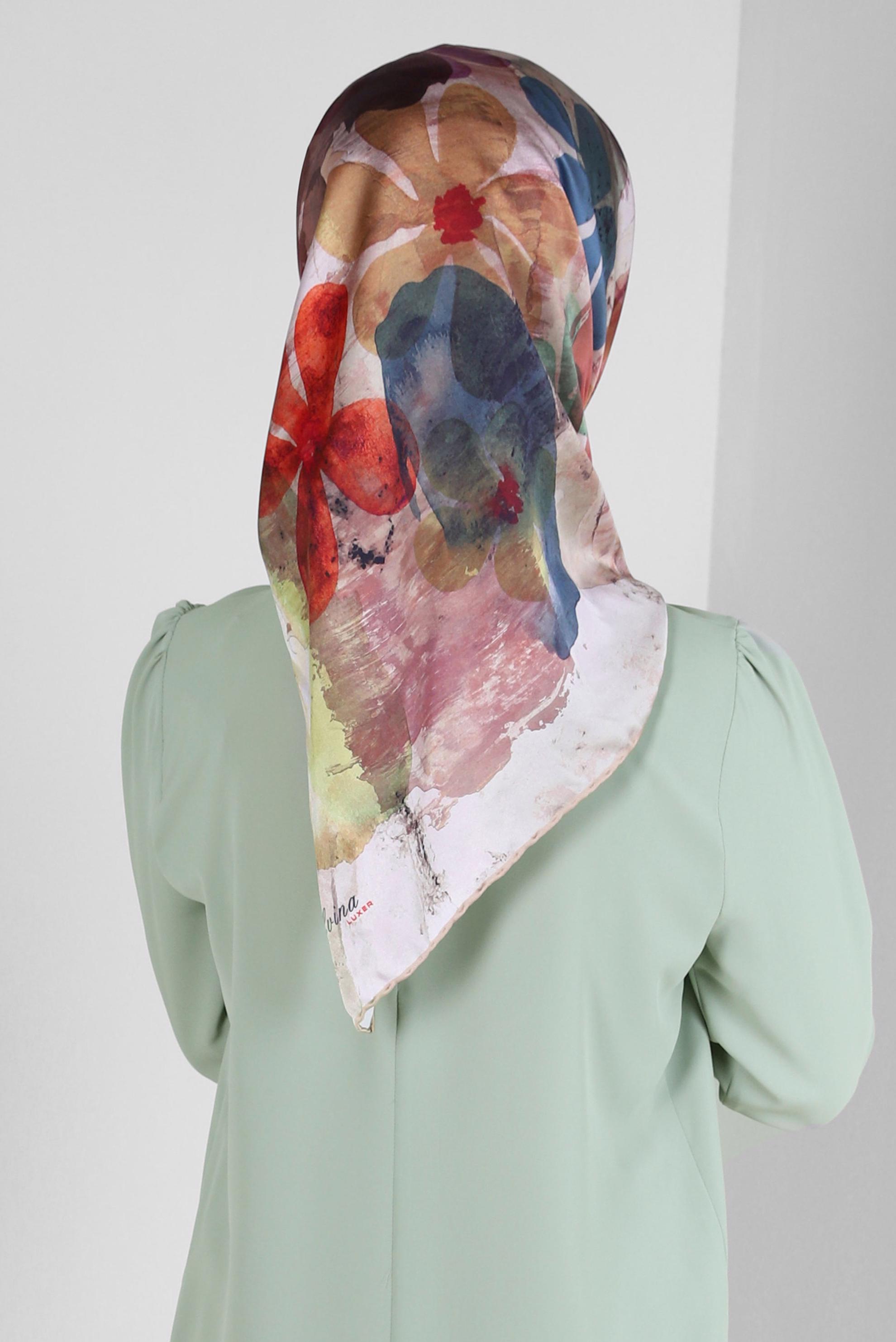 Tesettür giyim BEJ ALVİNA ÇİÇEK DESENLİ EŞARP 8227