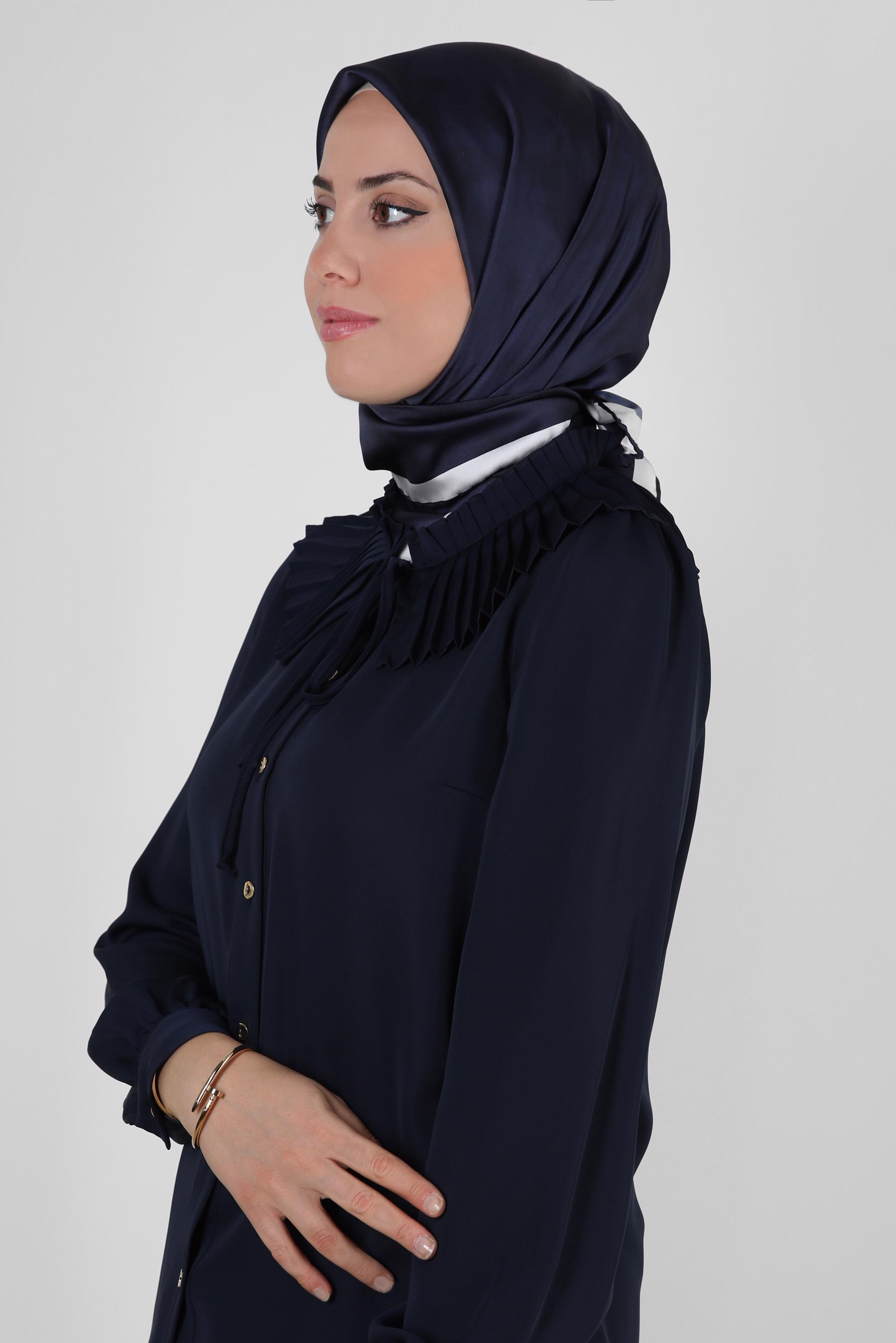 Tesettür giyim LACİVERT ALVİNA DİJİTAL EŞARP 8228