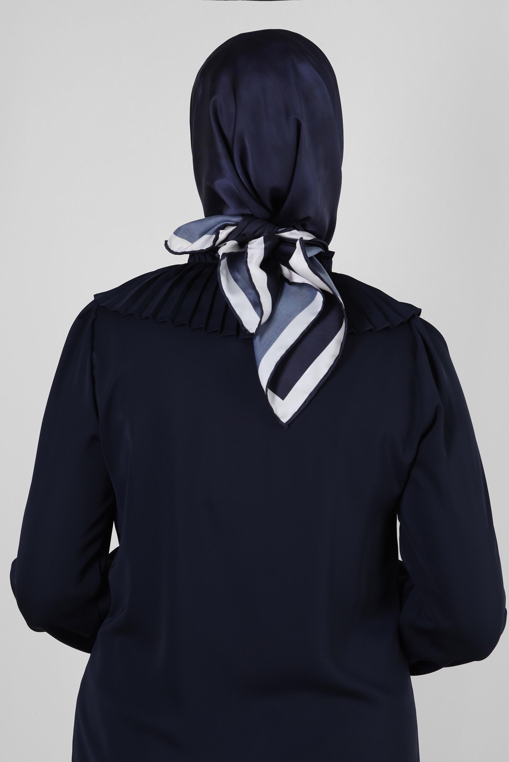 Tesettür giyim LACİVERT ALVİNA DİJİTAL EŞARP 8228