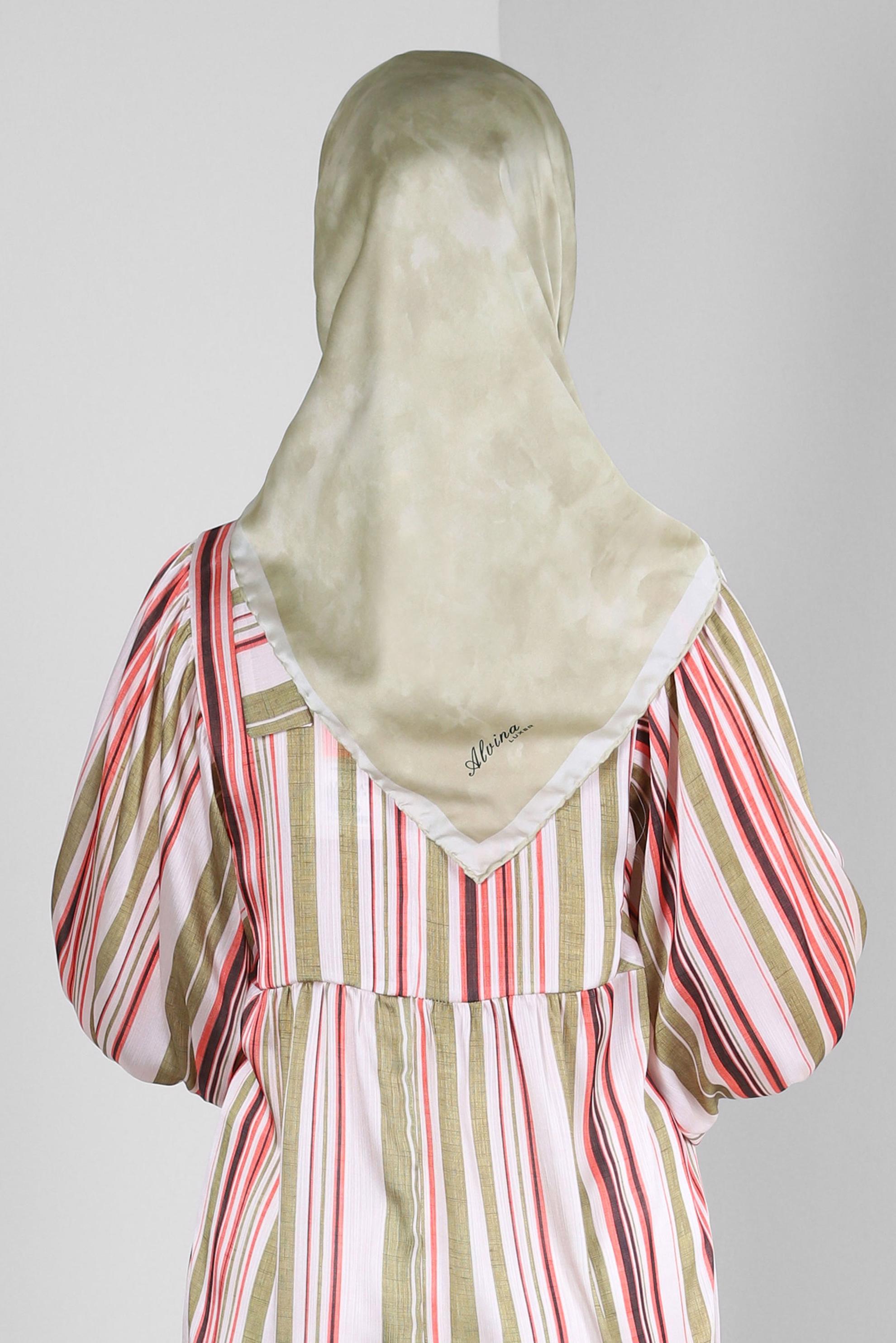 Tesettür giyim YEŞİL ALVİNA DİJİTAL EŞARP 8228