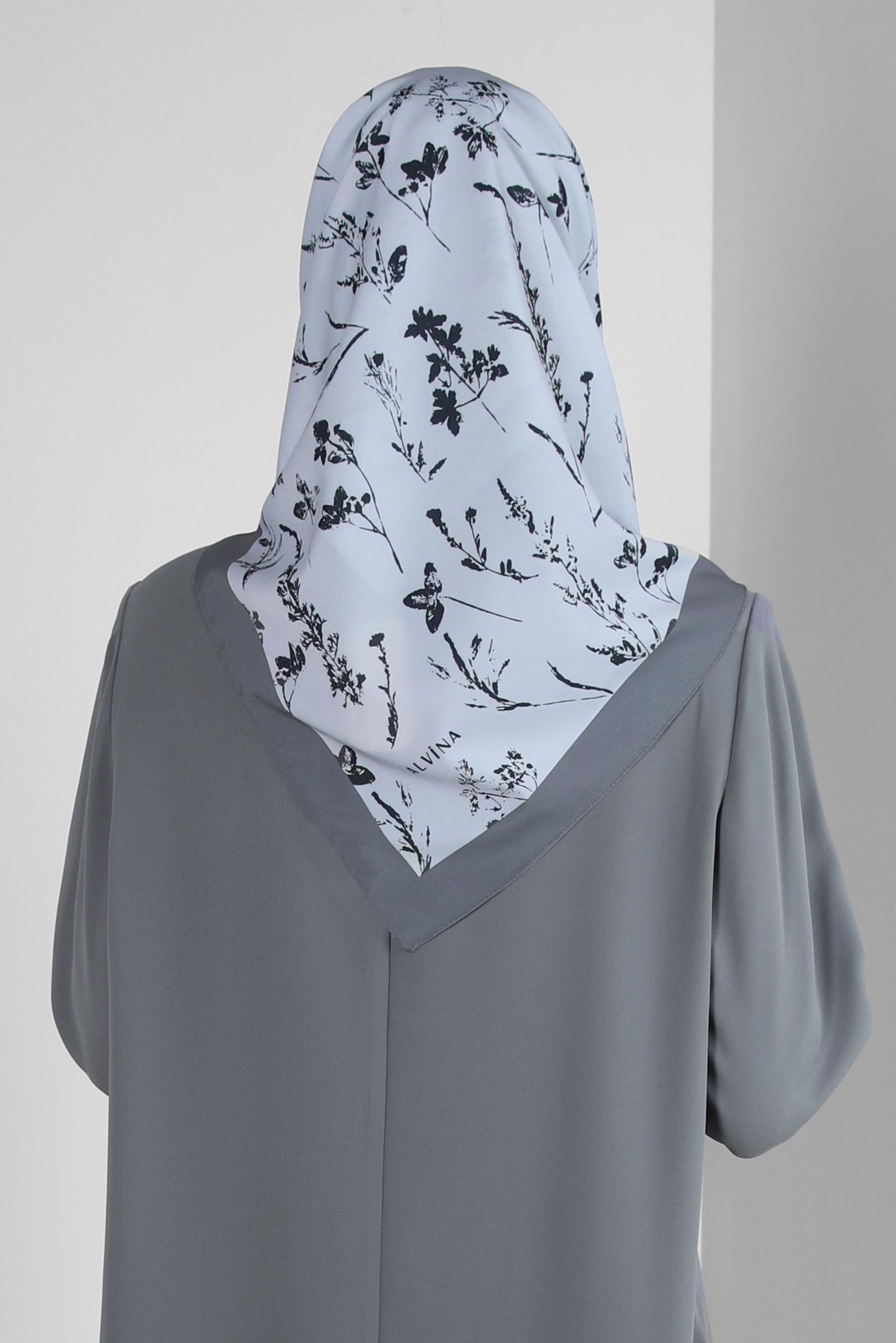 Tesettür giyim GRİ ALVİNA ÇİÇEK DESEN EŞARP 8230
