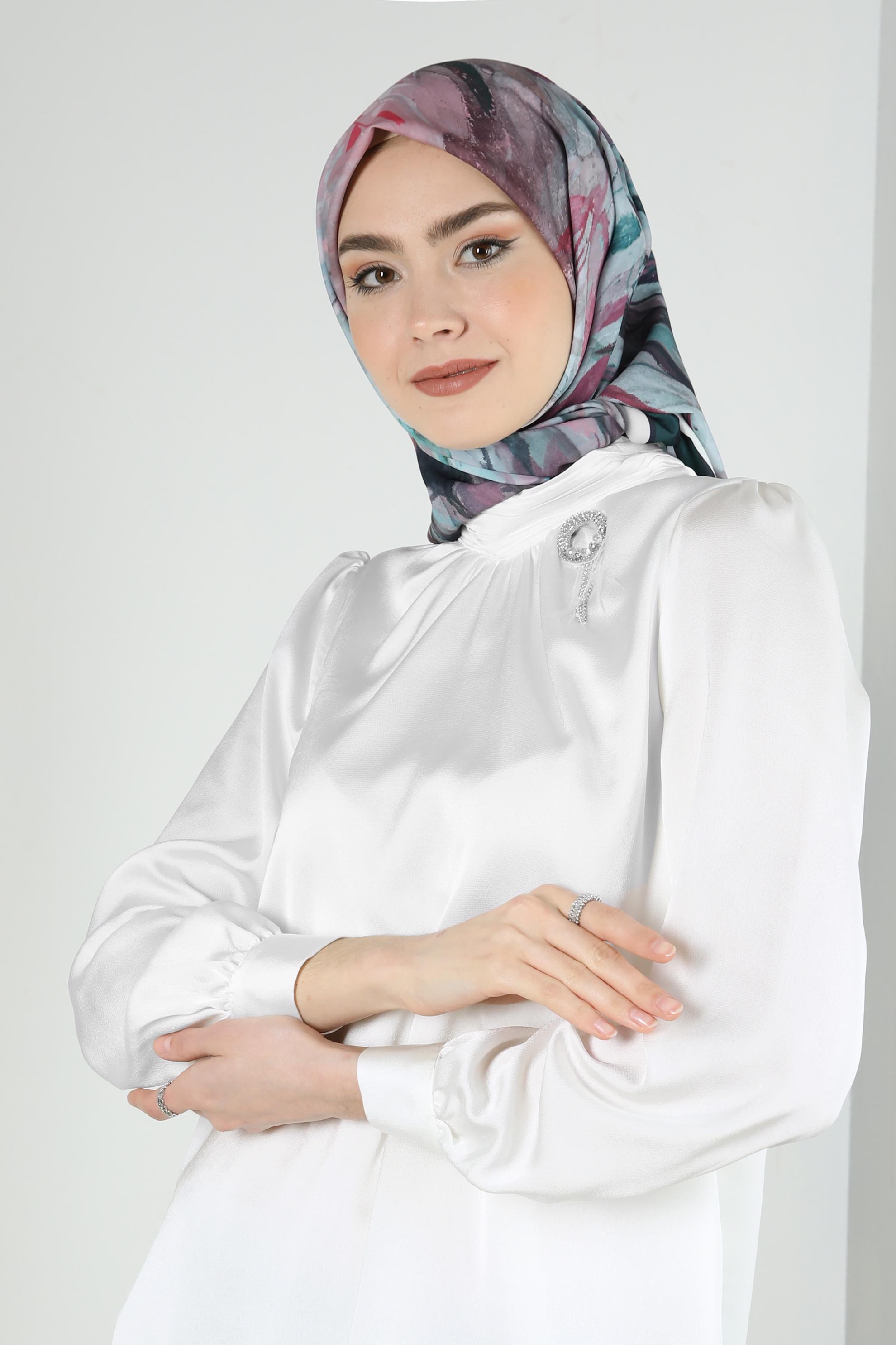 Tesettür giyim YEŞİL ALVİNA YAPRAK DESENLİ EŞARP 8231