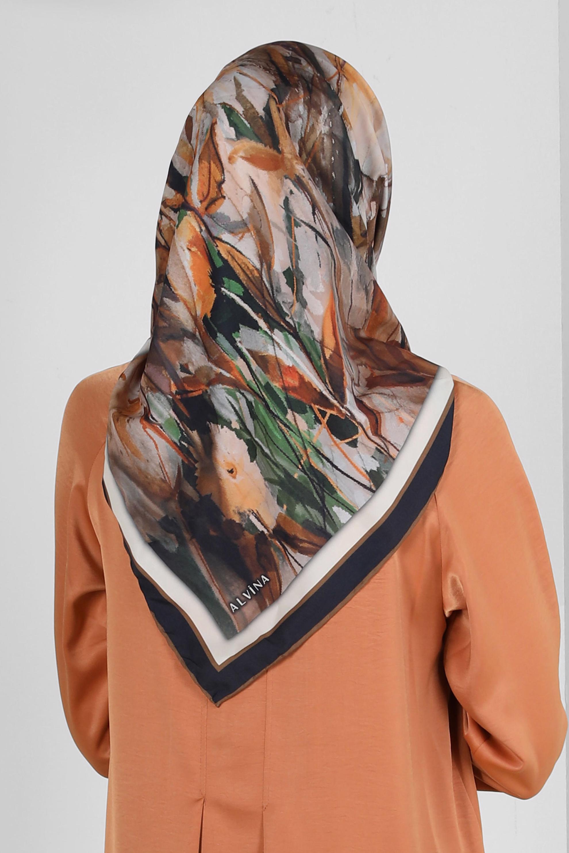 Tesettür giyim LACİVERT ALVİNA YAPRAK DESENLİ EŞARP 8231