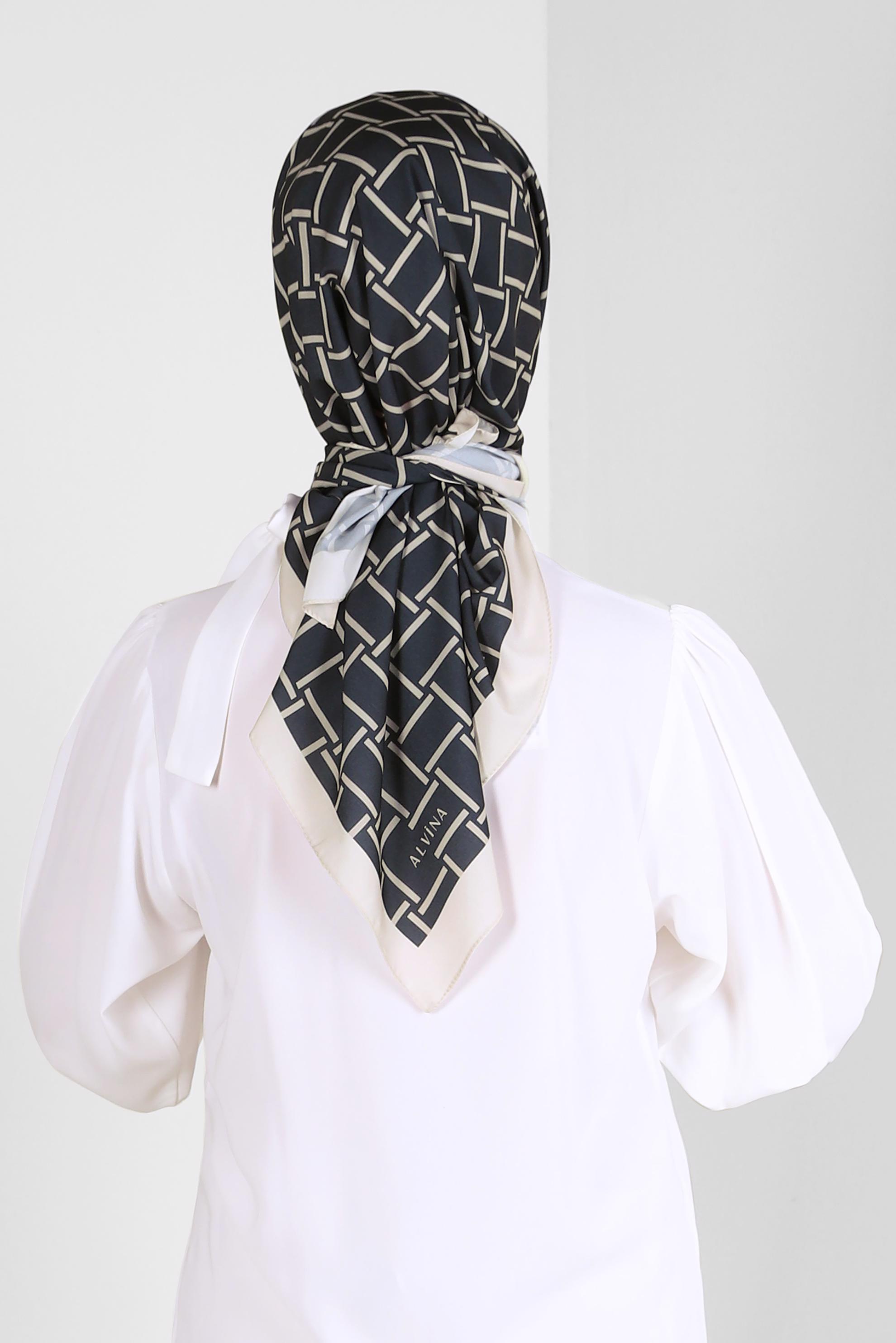 Tesettür giyim SİYAH ALVİNA KARE DESEN EŞARP 8232 