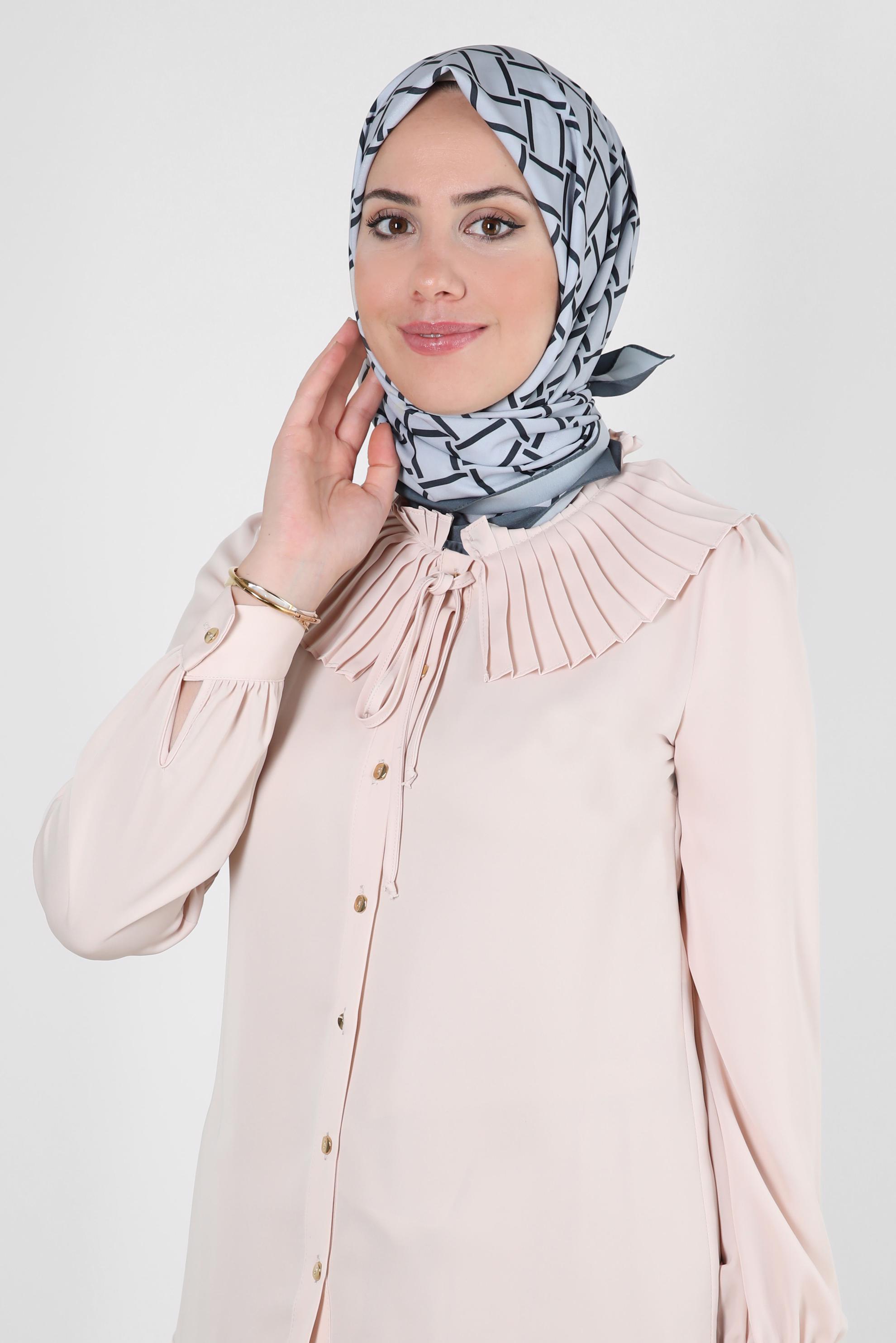 Tesettür giyim GRİ ALVİNA KARE DESEN EŞARP 8232 