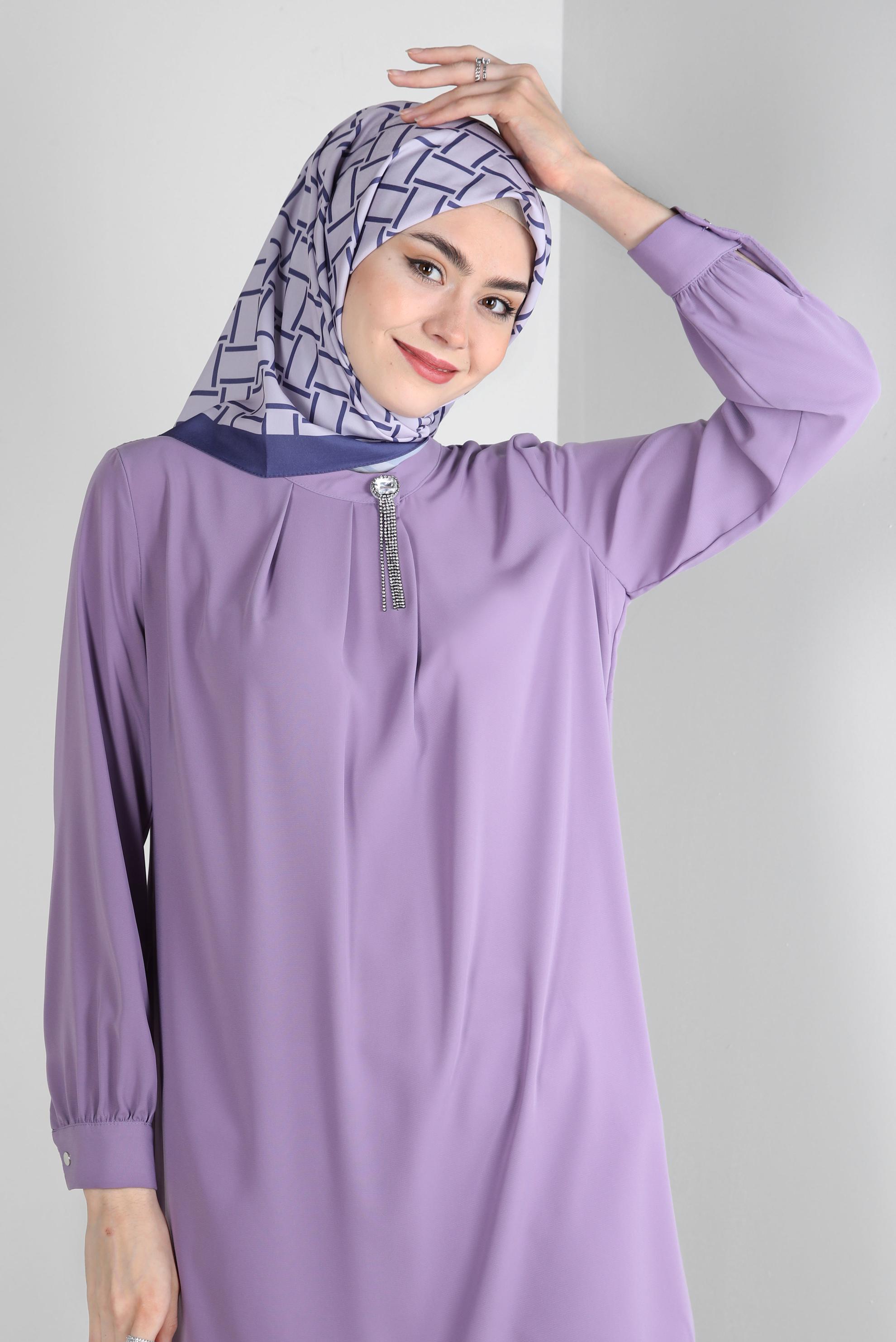 Tesettür giyim MOR ALVİNA KARE DESEN EŞARP 8232 