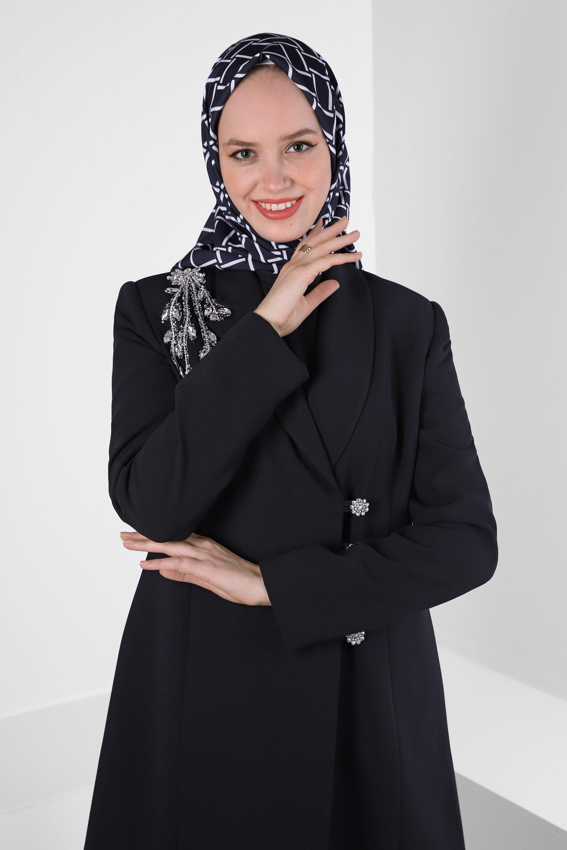 Tesettür giyim LACİVERT ALVİNA KARE DESEN EŞARP 8232 