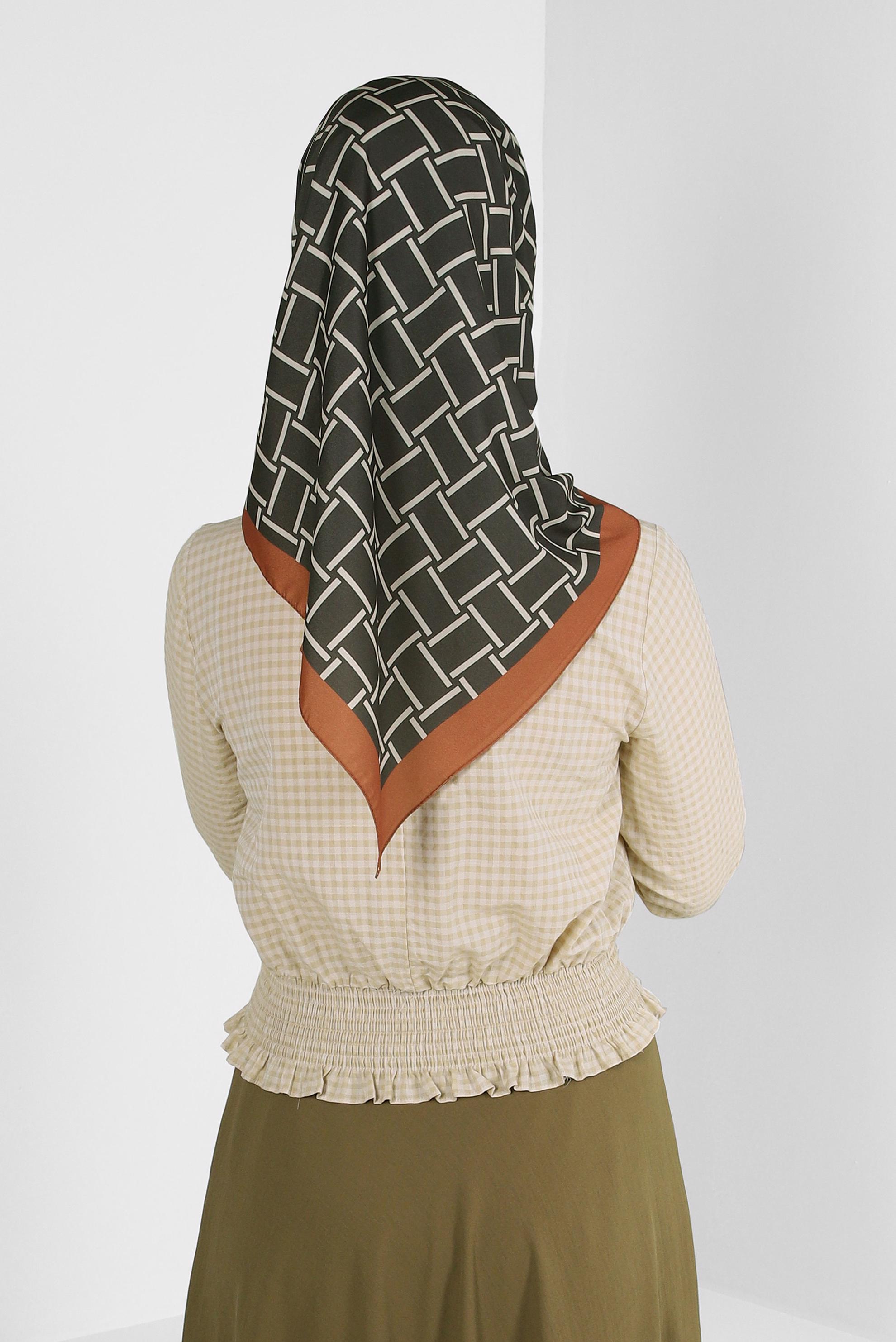 Tesettür giyim TABA ALVİNA KARE DESEN EŞARP 8232 