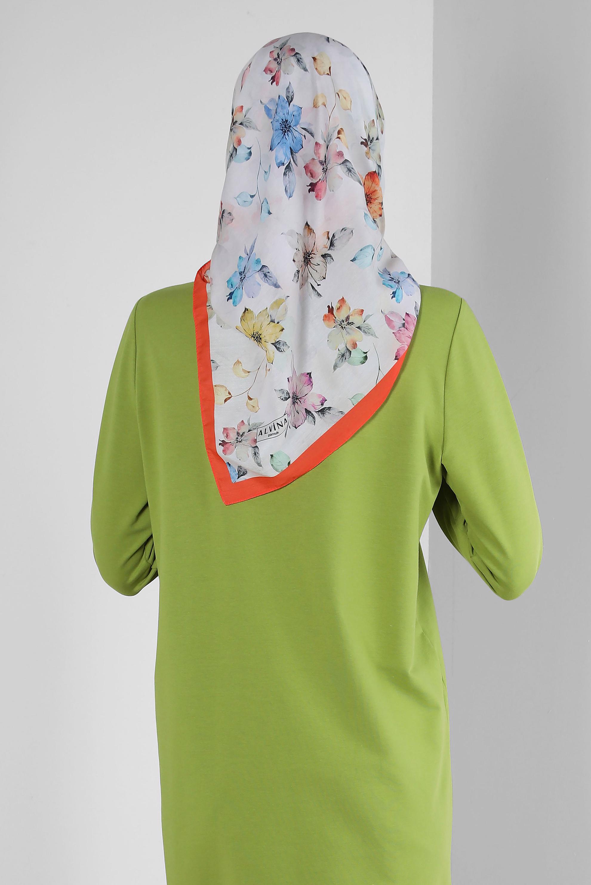 Tesettür giyim TURUNCU ALVİNA ÇİÇEK DESENLİ EŞARP 8237