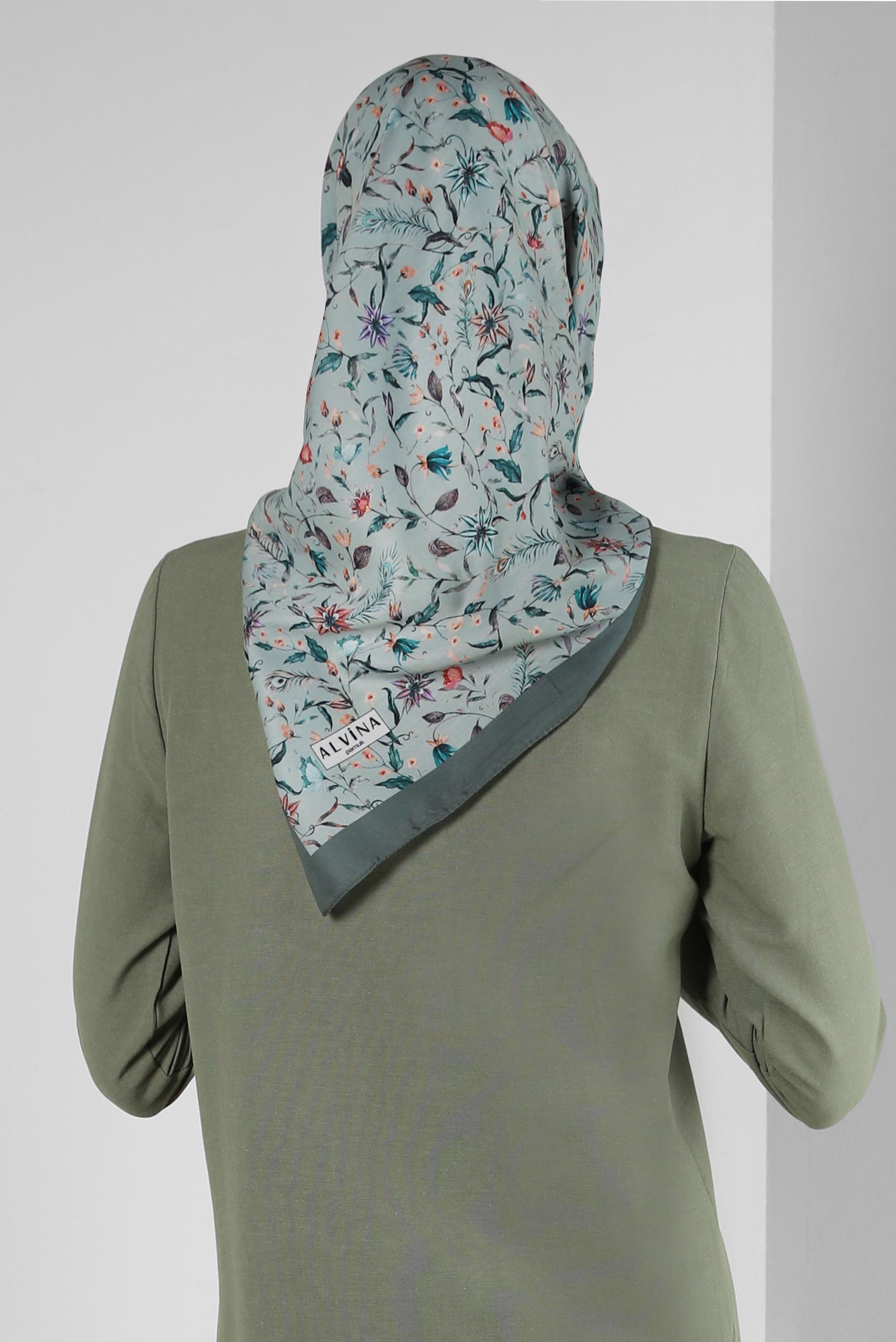 Tesettür giyim YEŞİL ALVİNA PAMUK VİNTAGE DESEN EŞARP 8238