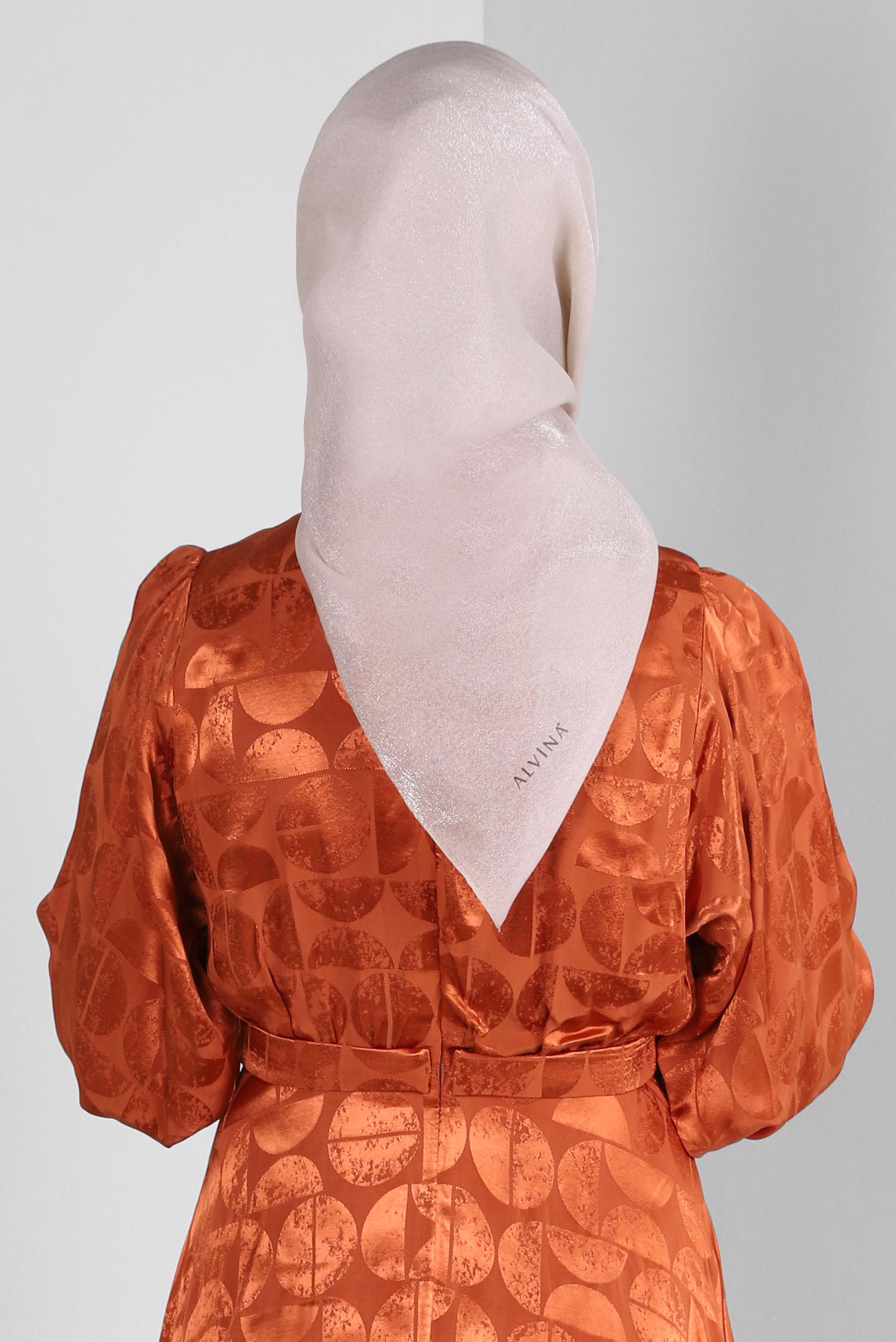 Tesettür giyim BEJ ALVİNA DÜZ EŞARP 8239