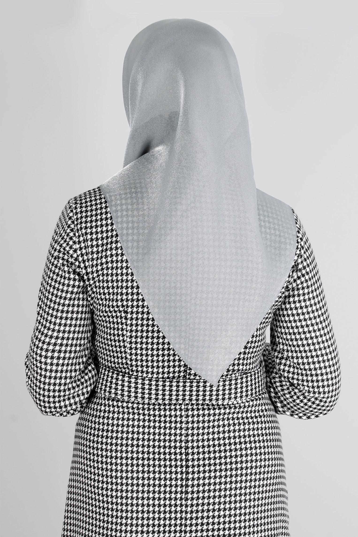 Tesettür giyim GÜMÜŞ ALVİNA DÜZ EŞARP 8239