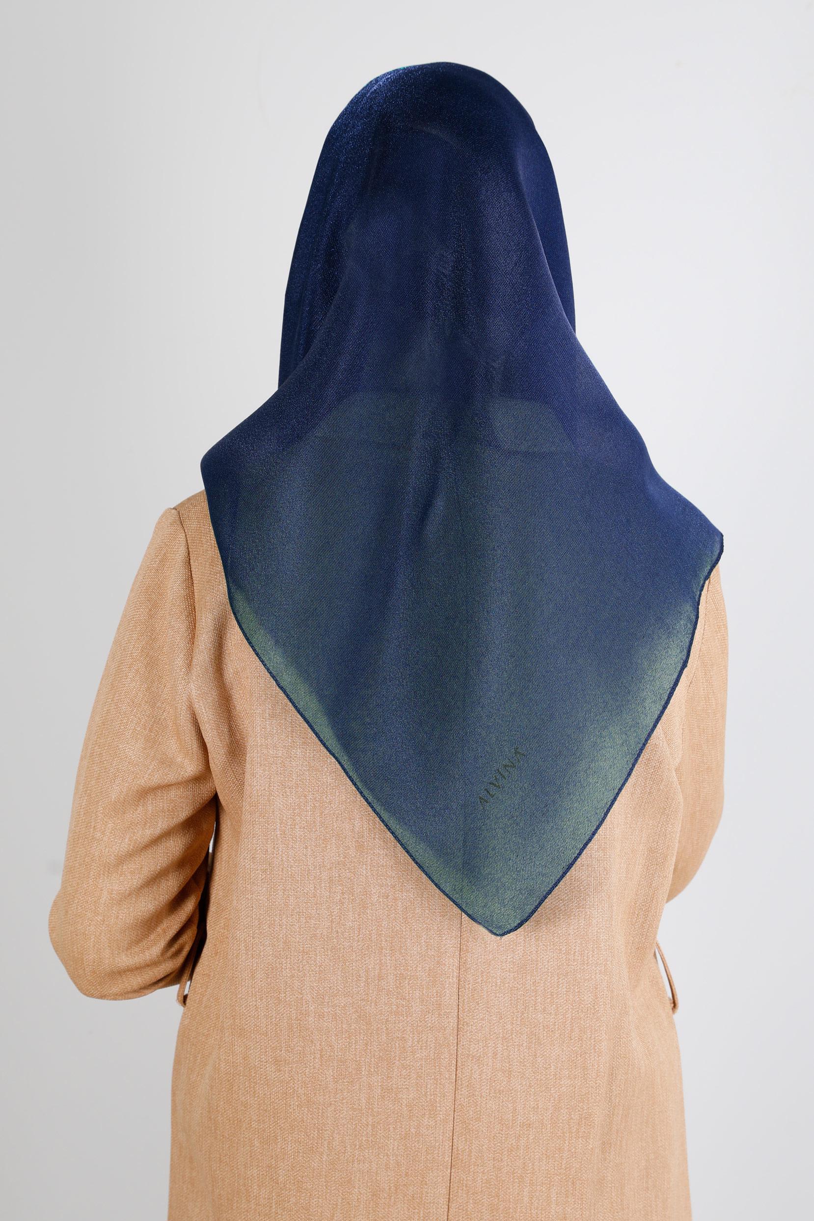 Tesettür giyim LACİVERT ALVİNA DÜZ EŞARP 8239