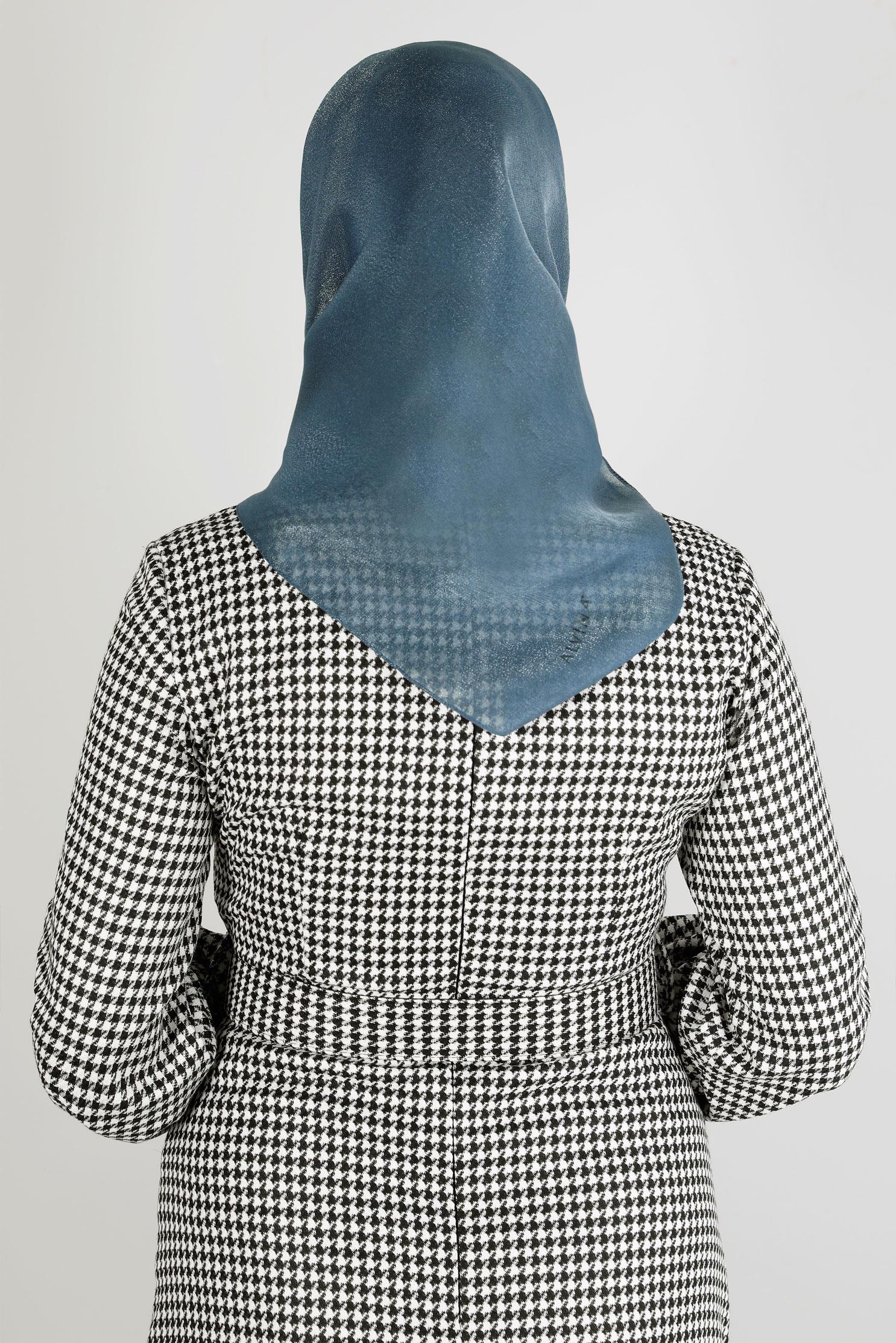 Tesettür giyim LACİVERT ALVİNA DÜZ EŞARP 8239