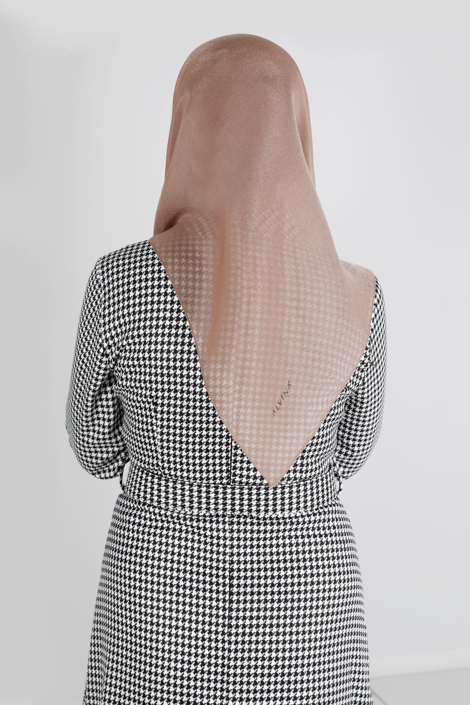 Tesettür giyim PEMBE ALVİNA DÜZ EŞARP 8239