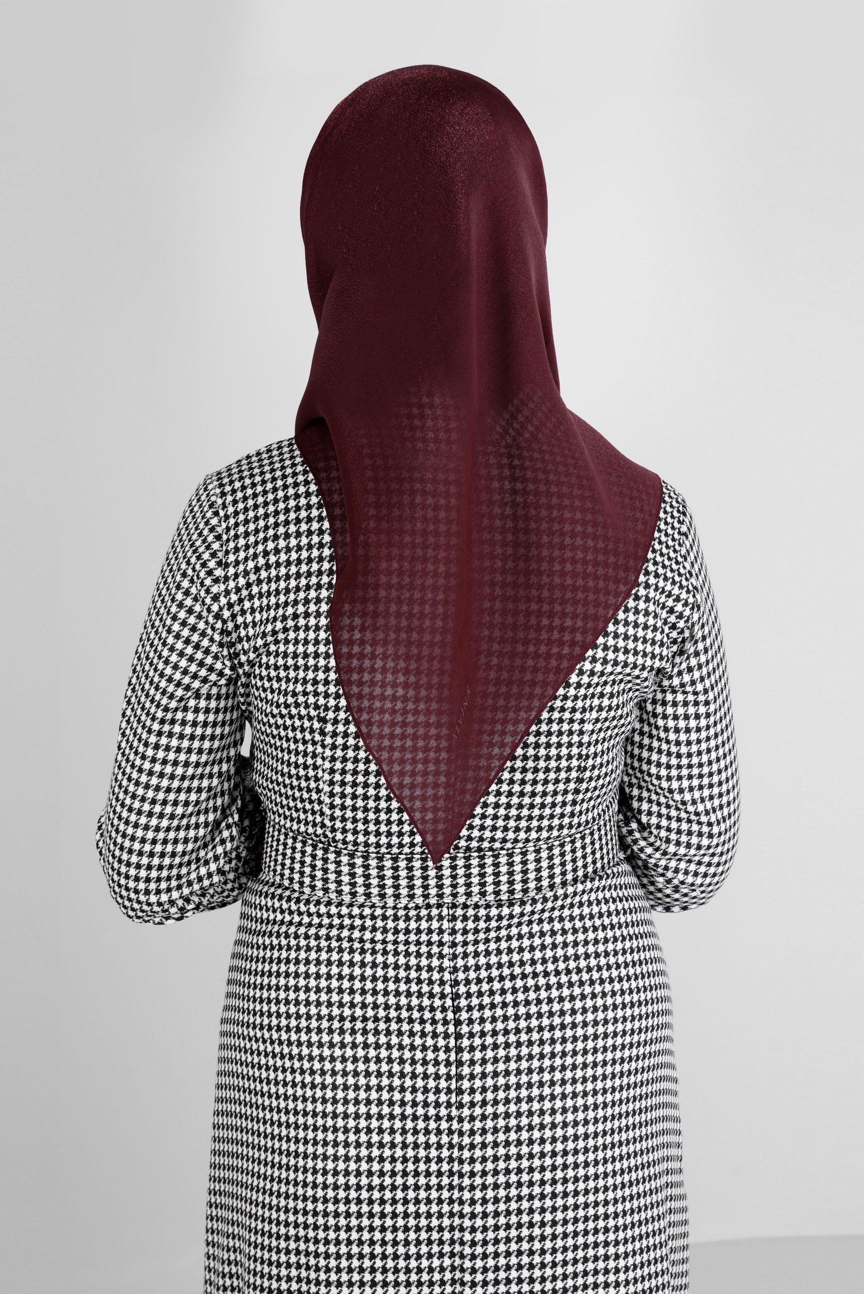 Tesettür giyim BORDO ALVİNA DÜZ EŞARP 8239