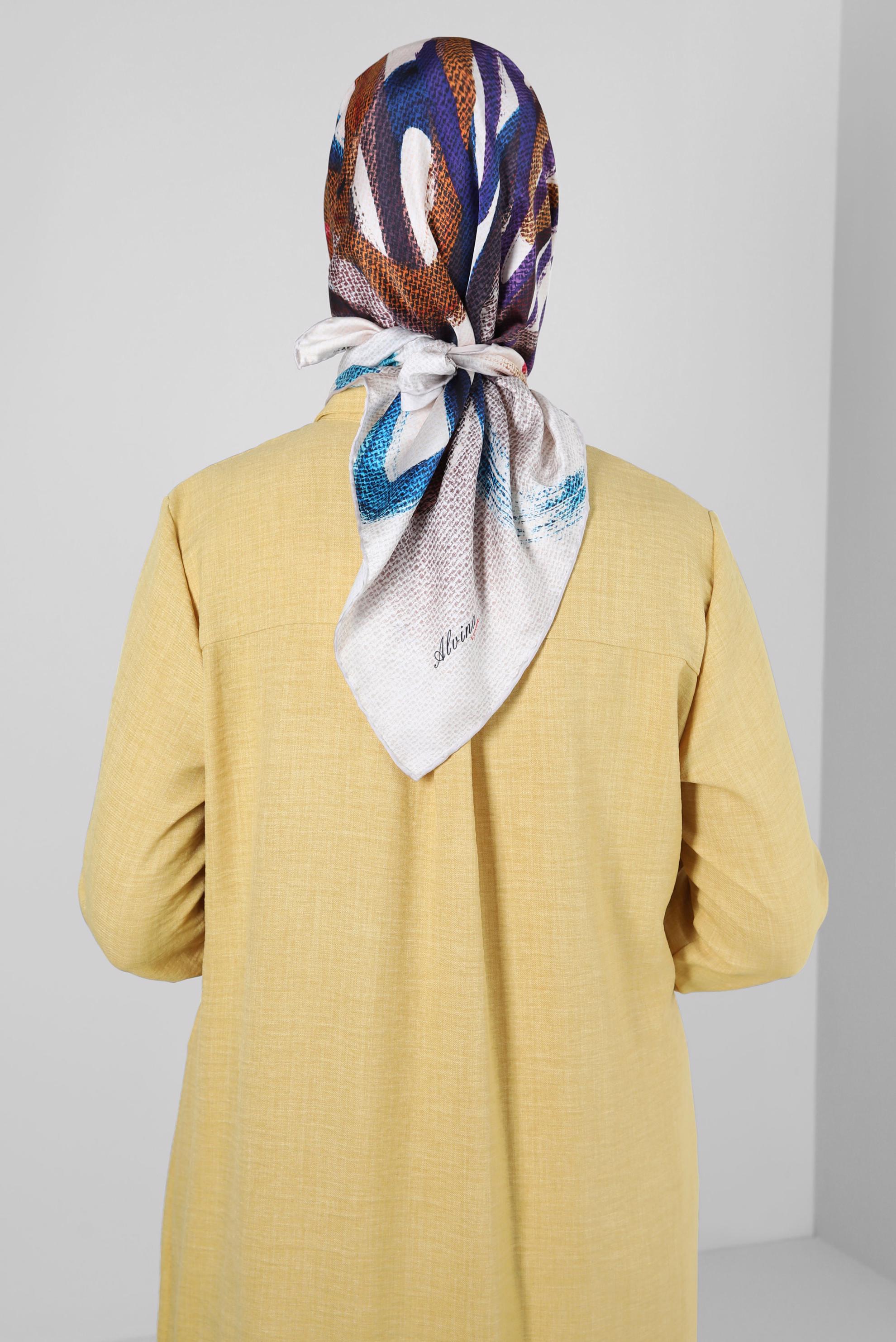 Tesettür giyim EKRU ALVİNA DESENLİ EŞARP 8245 