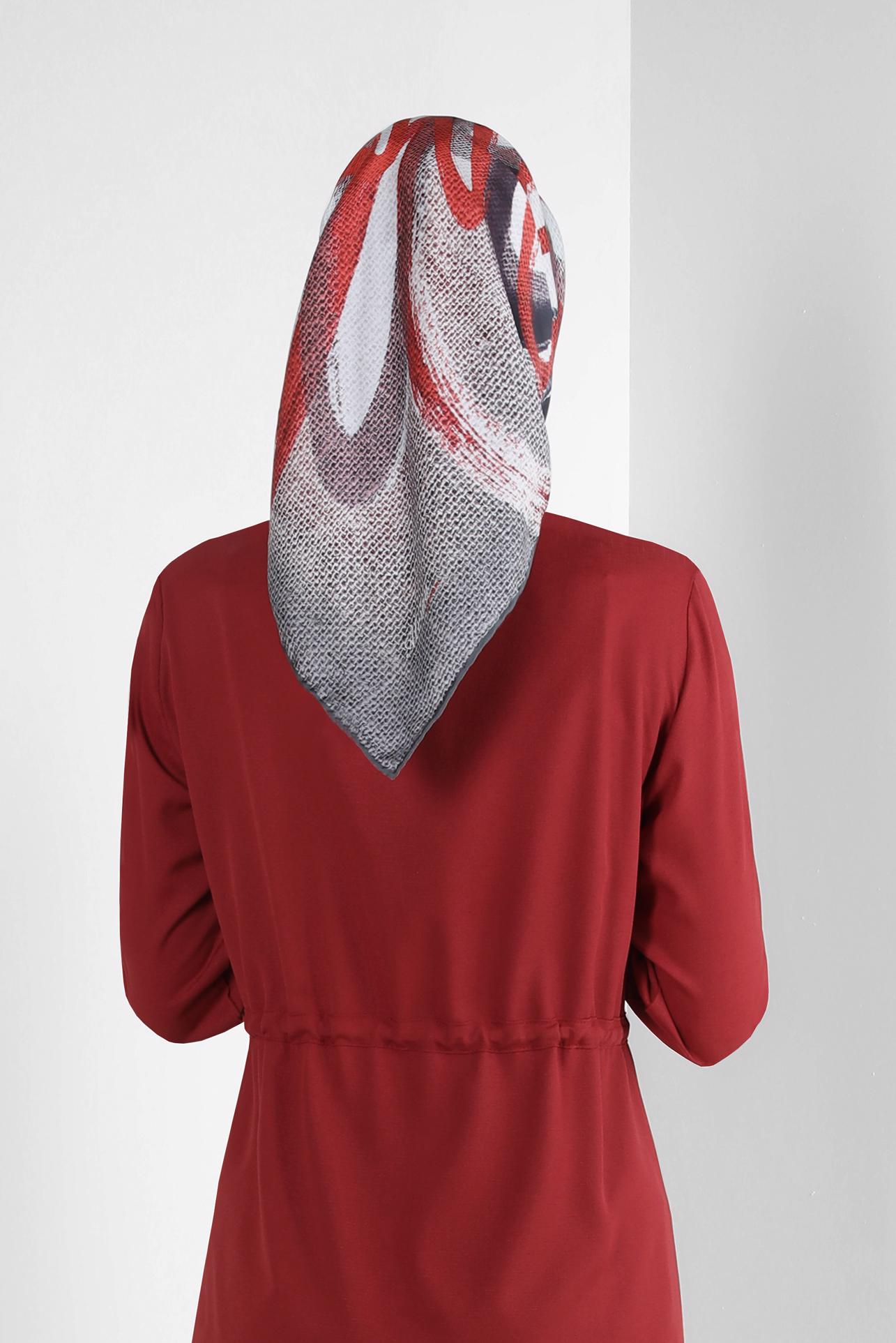 Tesettür giyim GRİ ALVİNA DESENLİ EŞARP 8245 