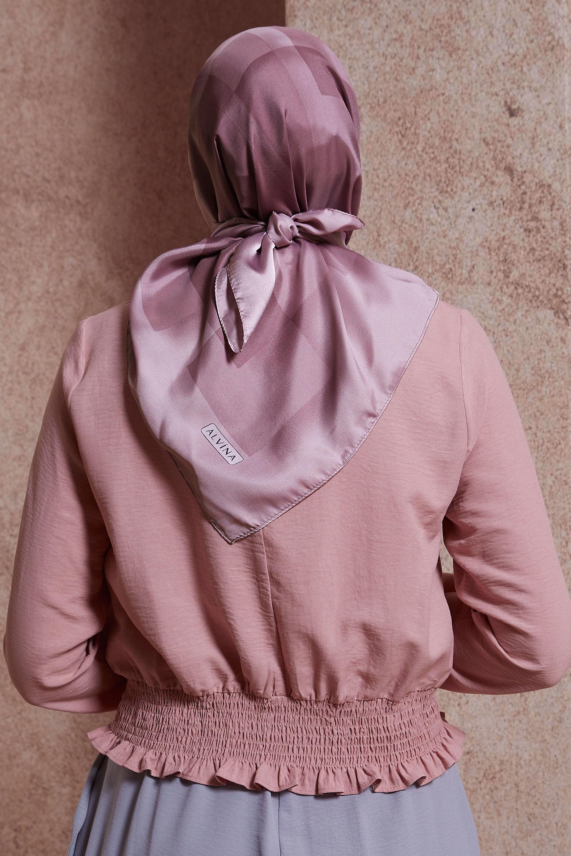 Tesettür giyim PUDRA ALVİNA GEOMETRİK DESENLİ EŞARP 8250