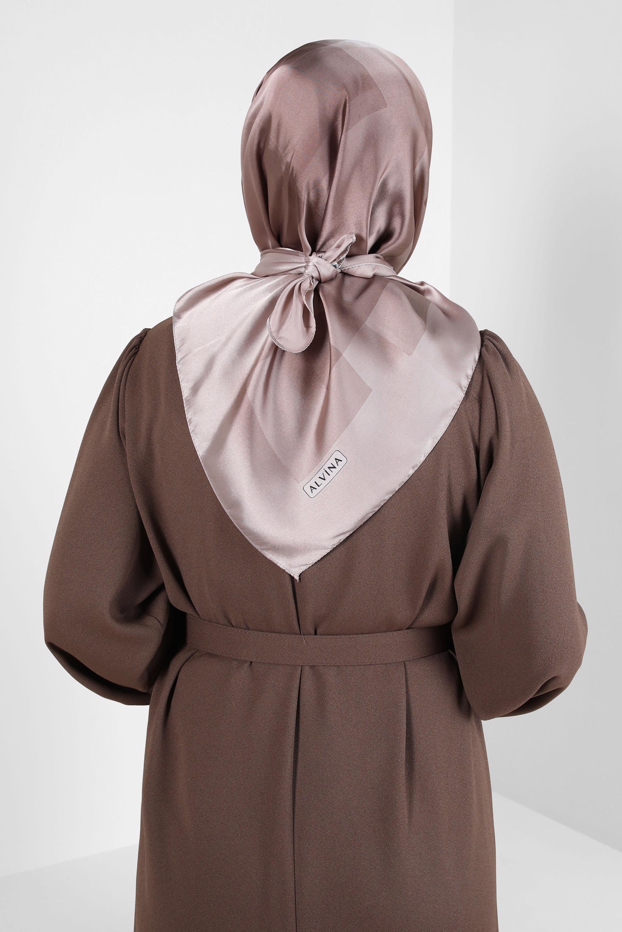 Tesettür giyim PUDRA ALVİNA GEOMETRİK DESENLİ EŞARP 8250