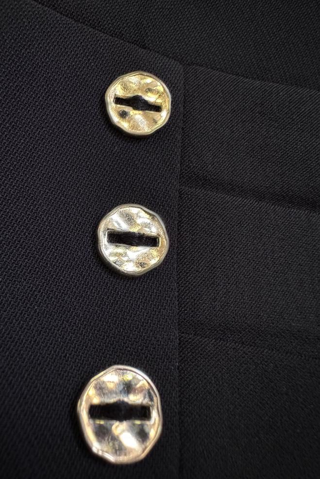 Tesettür giyim SİYAH DÜĞME DETAYLI A KESİM ETEK 60410 - ALVİNA