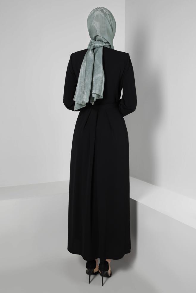 Hijab-Kleidung SCHWARZ GİZLİ DÜĞMELİ TAŞ İŞLEME DETAYLI FERACE 80051 - ALVİNA