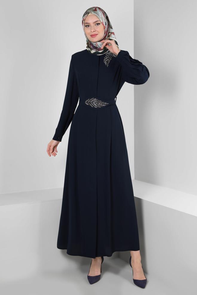Tesettür giyim  GİZLİ DÜĞMELİ TAŞ İŞLEME DETAYLI FERACE 80051 - ALVİNA