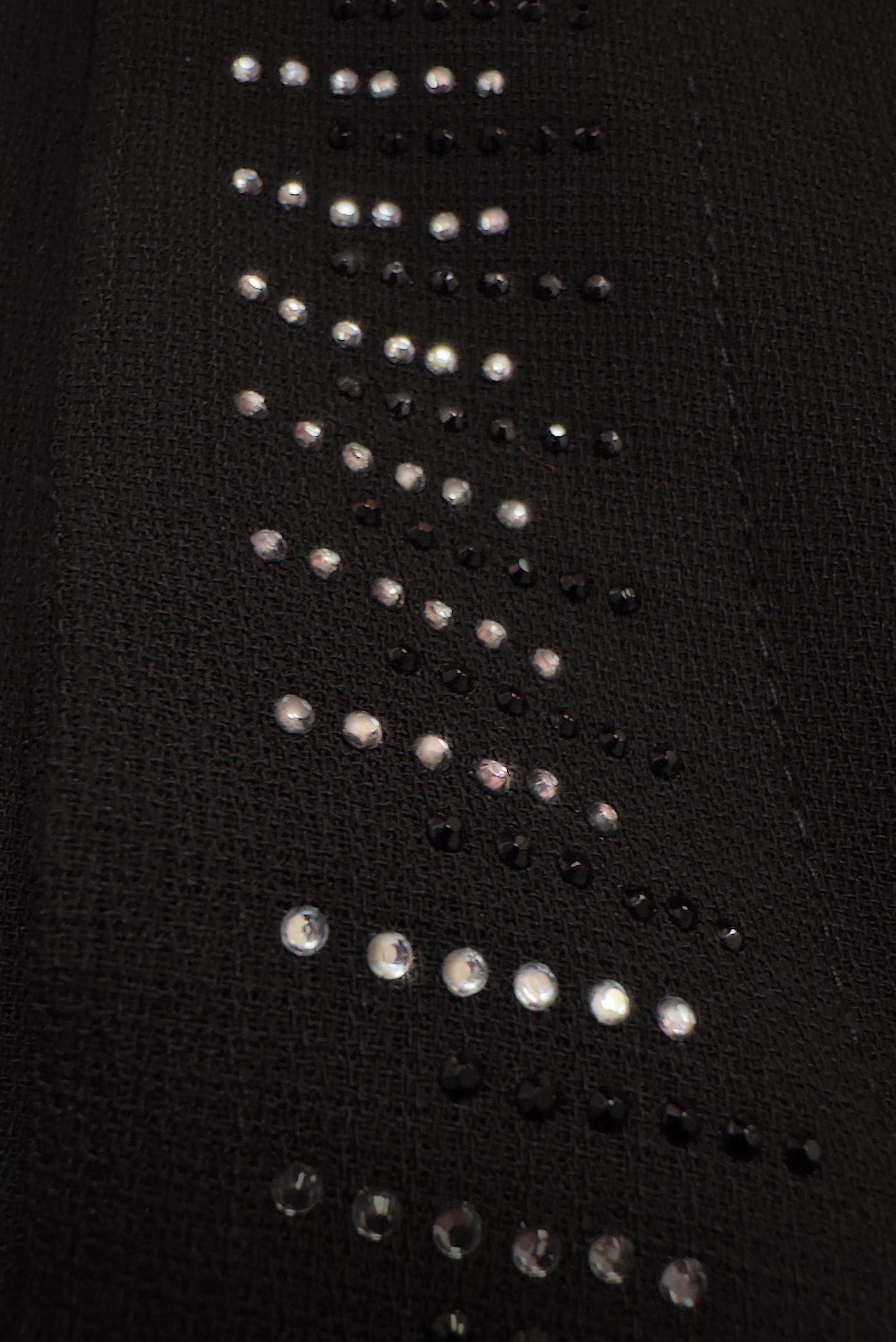 Tesettür giyim SİYAH TAŞ BASKILI GİZLİ DÜĞMELİ FERACE 80063