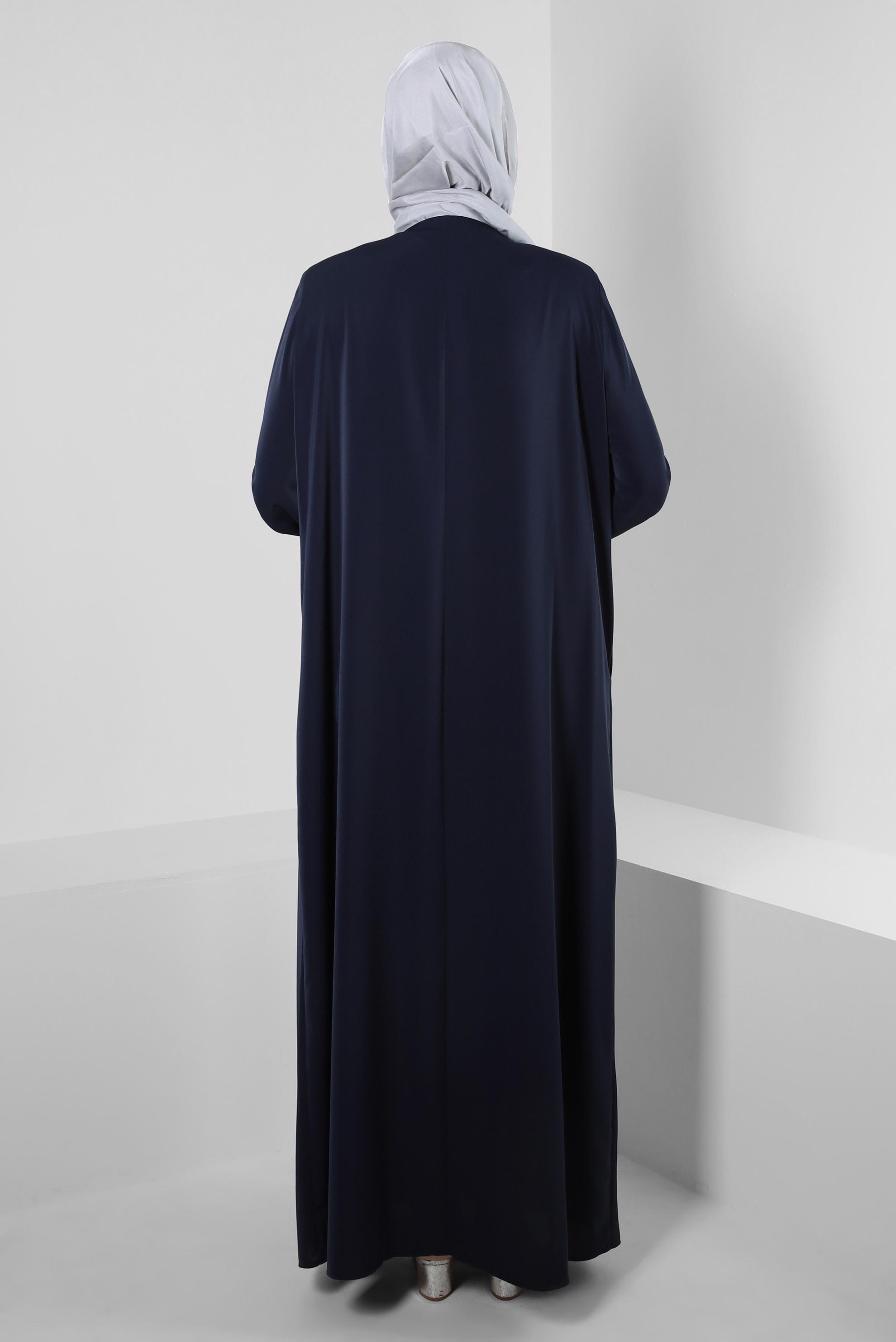 Vêtements hijab BLEU MARINE SURMANTEAU INVISIBLE BOUTONNÉ AVEC GEM BRODÉ 80064