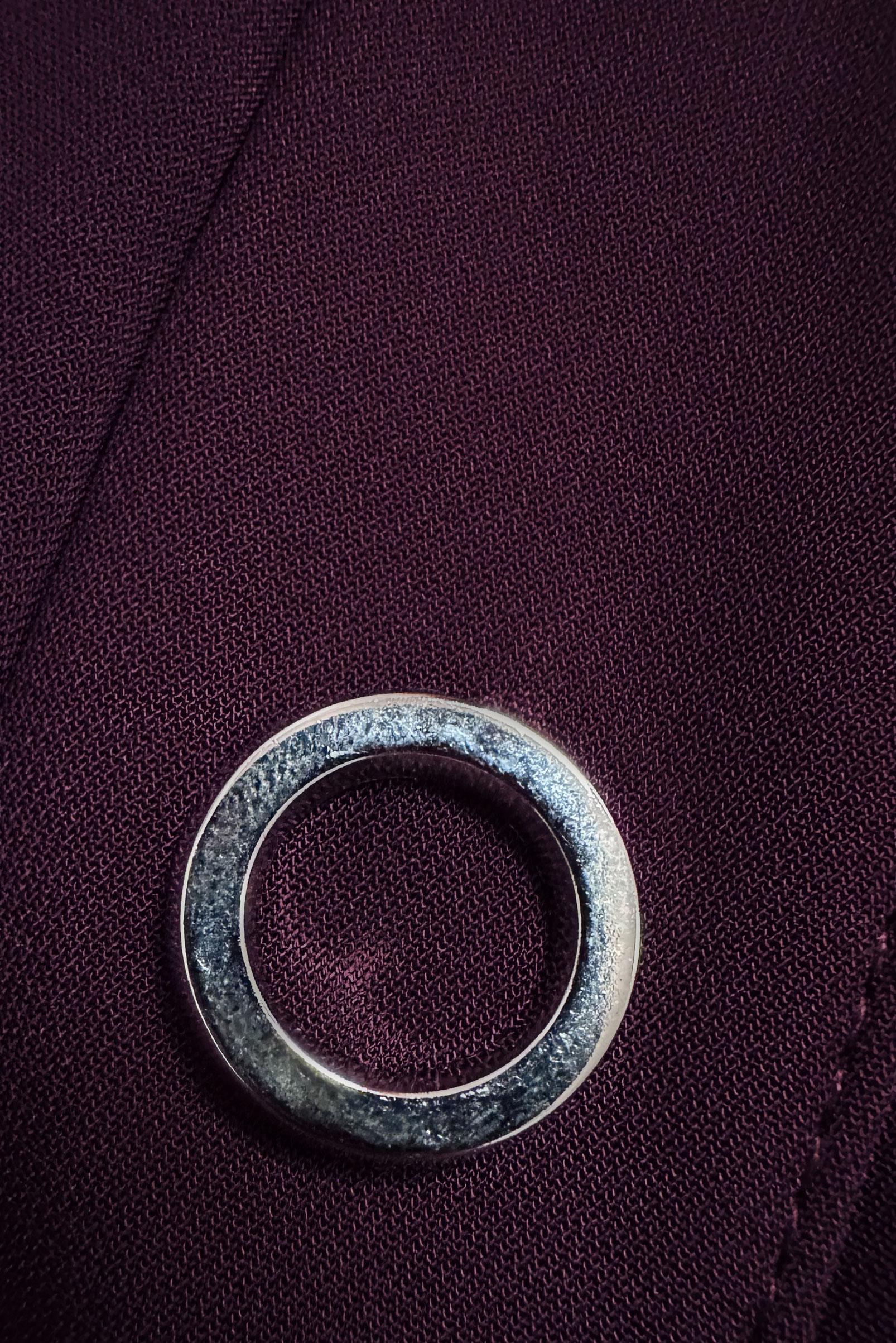 Tesettür giyim MOR KUŞGÖZÜ DETAYLI YANI BAĞLAMALI FERACE 80072