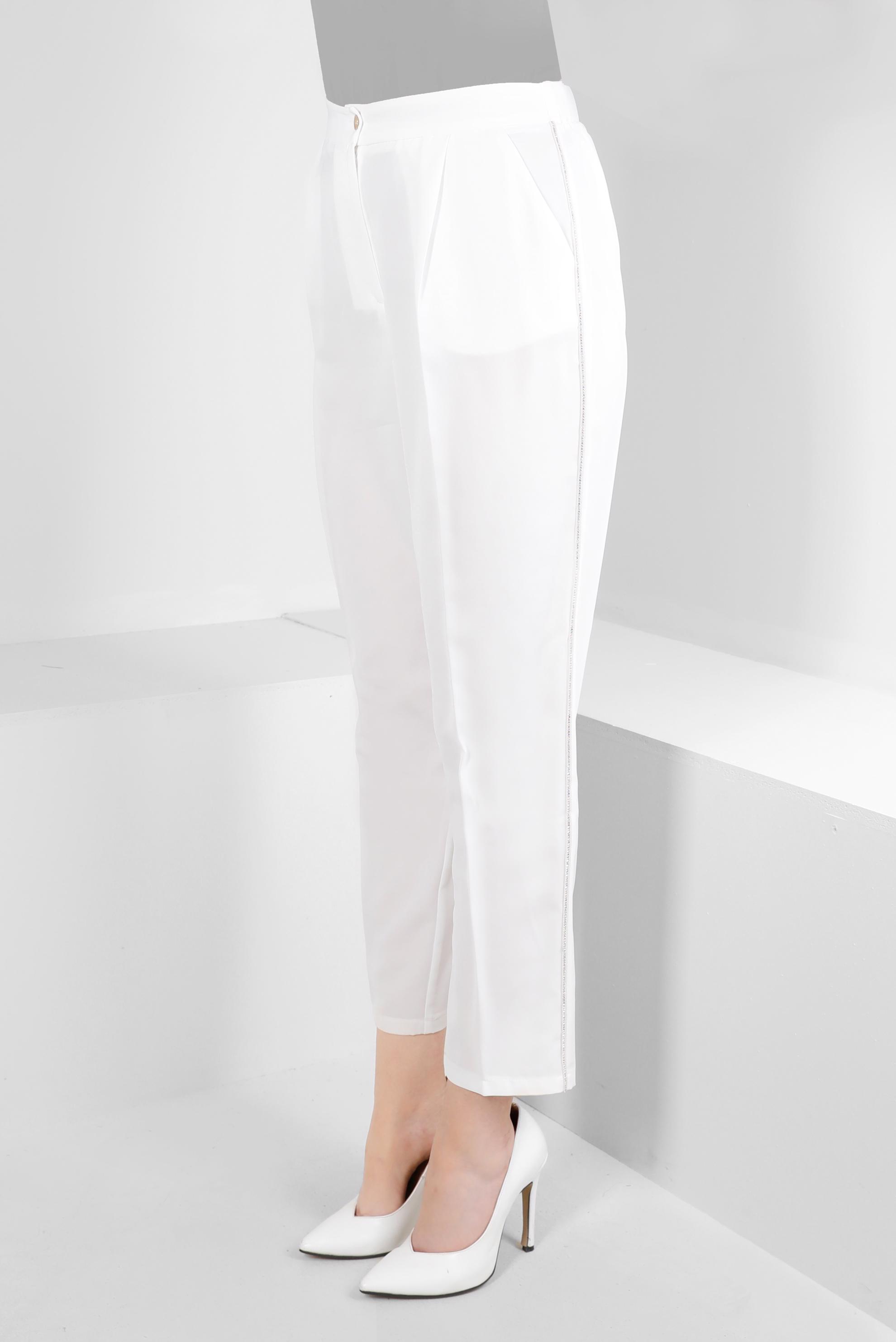 Tesettür giyim BEYAZ ŞERİT DETAYLI HAVUÇ KESİM PANTOLON 70510