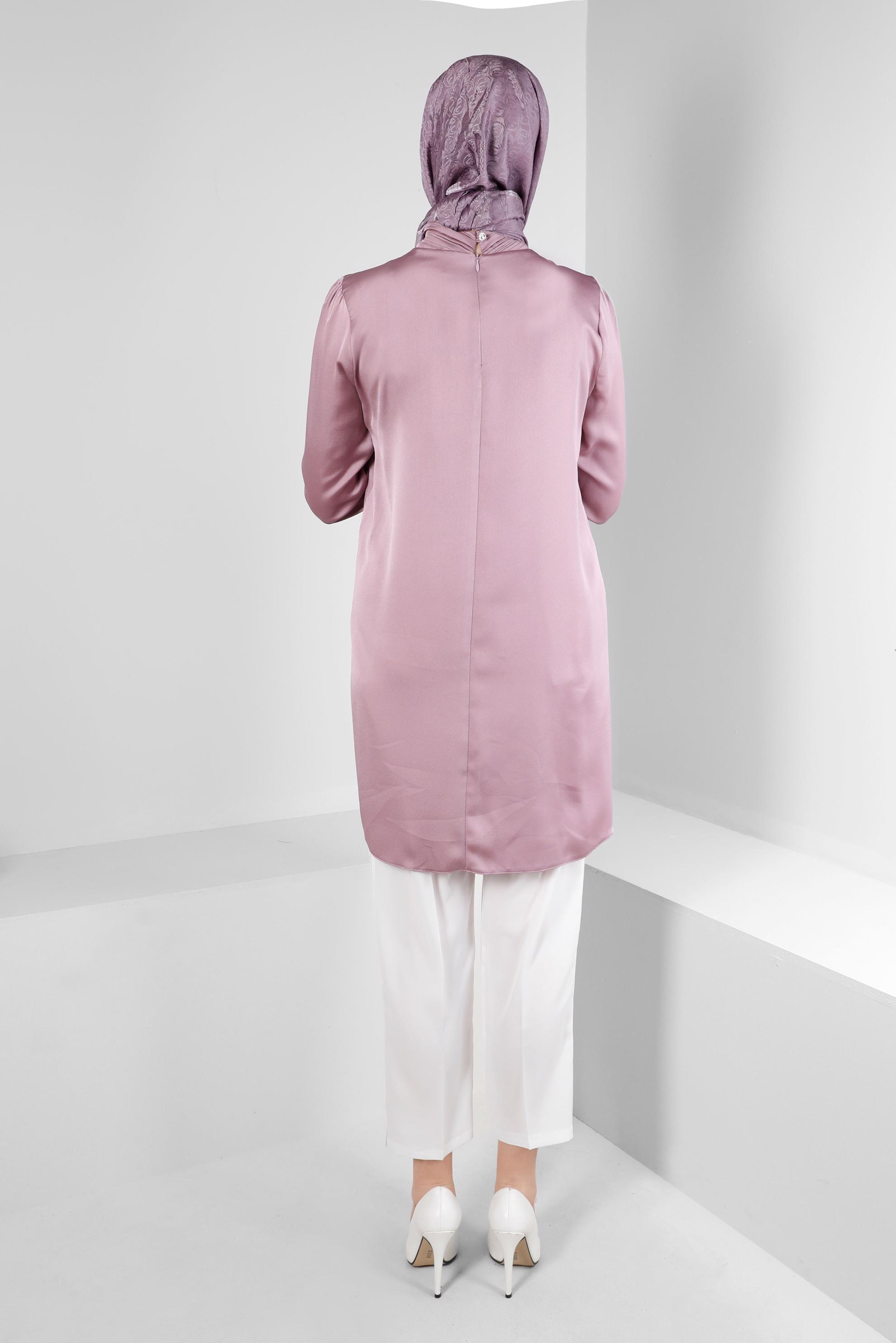 Tesettür giyim BEYAZ ŞERİT DETAYLI HAVUÇ KESİM PANTOLON 70510