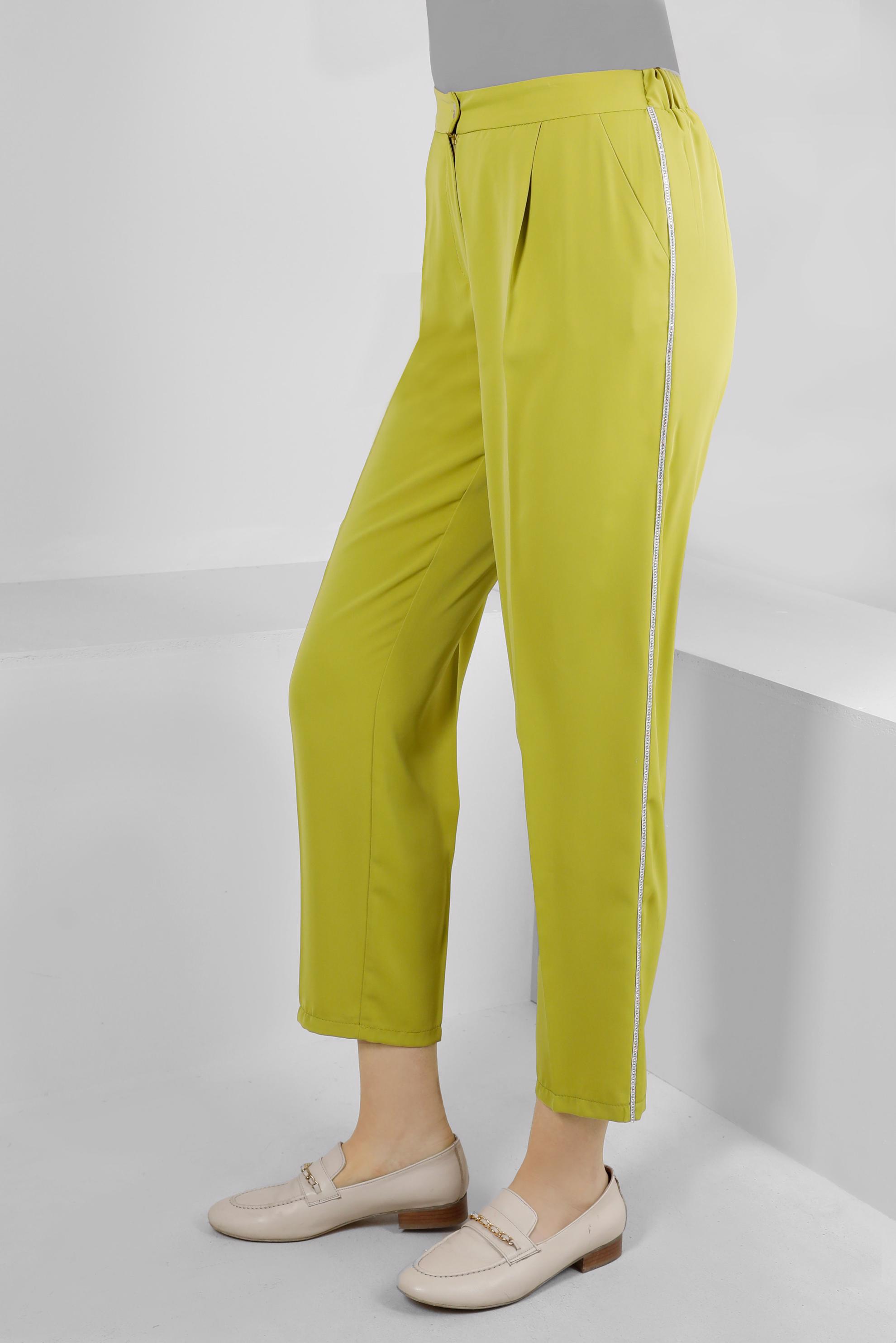 Tesettür giyim YEŞİL ŞERİT DETAYLI HAVUÇ KESİM PANTOLON 70510