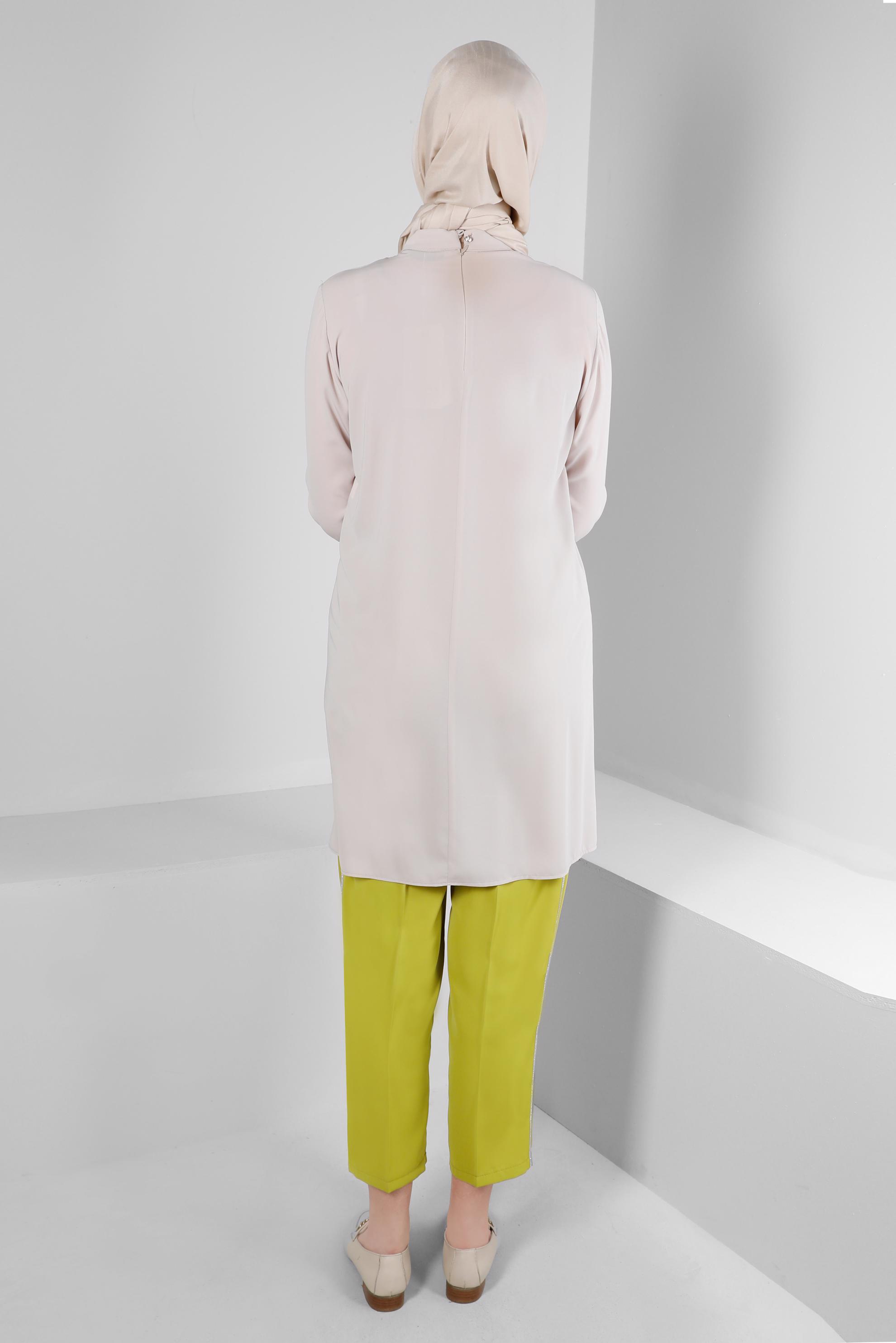 Tesettür giyim YEŞİL ŞERİT DETAYLI HAVUÇ KESİM PANTOLON 70510