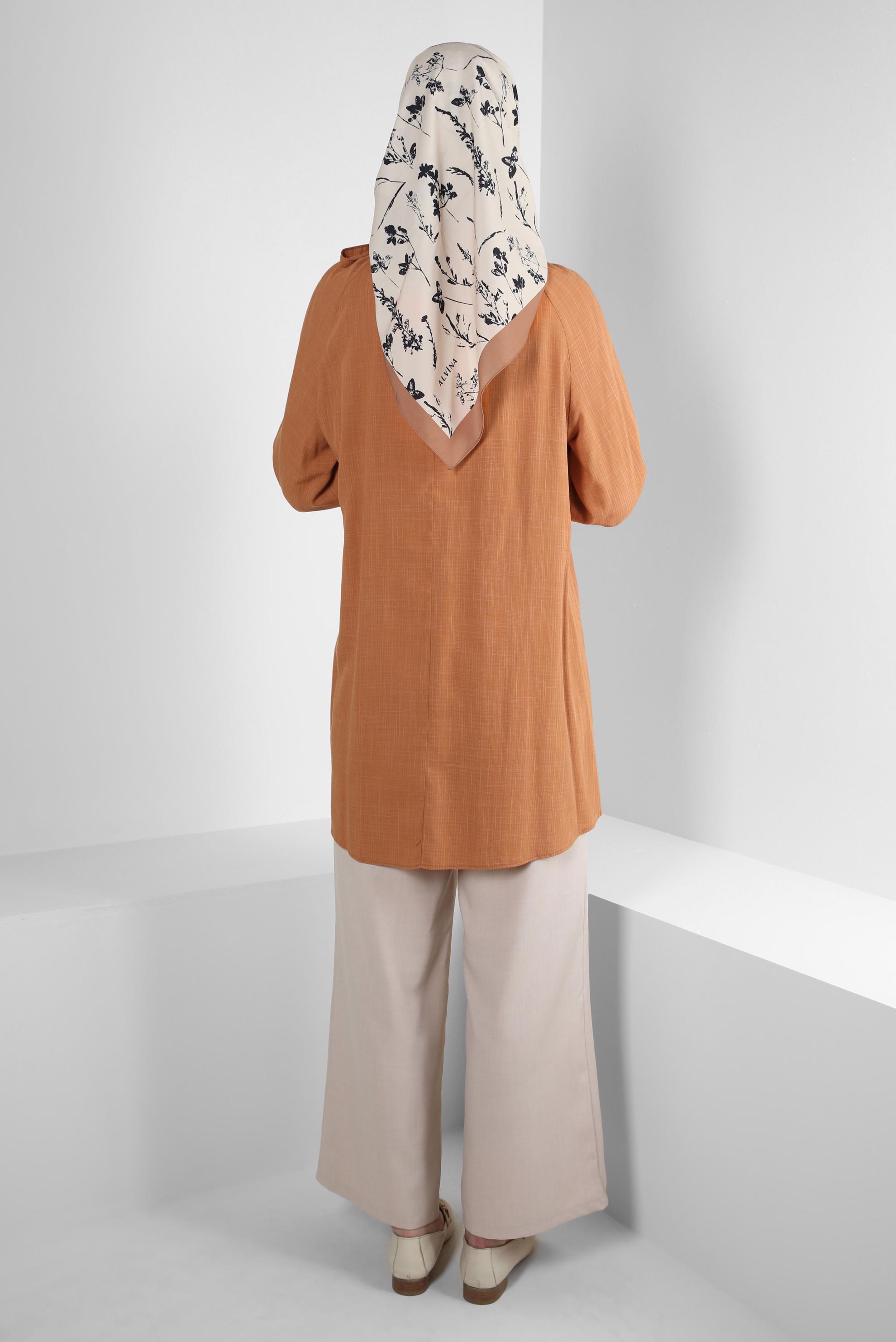 Tesettür giyim BEJ PİLE DETAYLI DÜĞMELİ GENİŞ PAÇA PANTOLON 70524