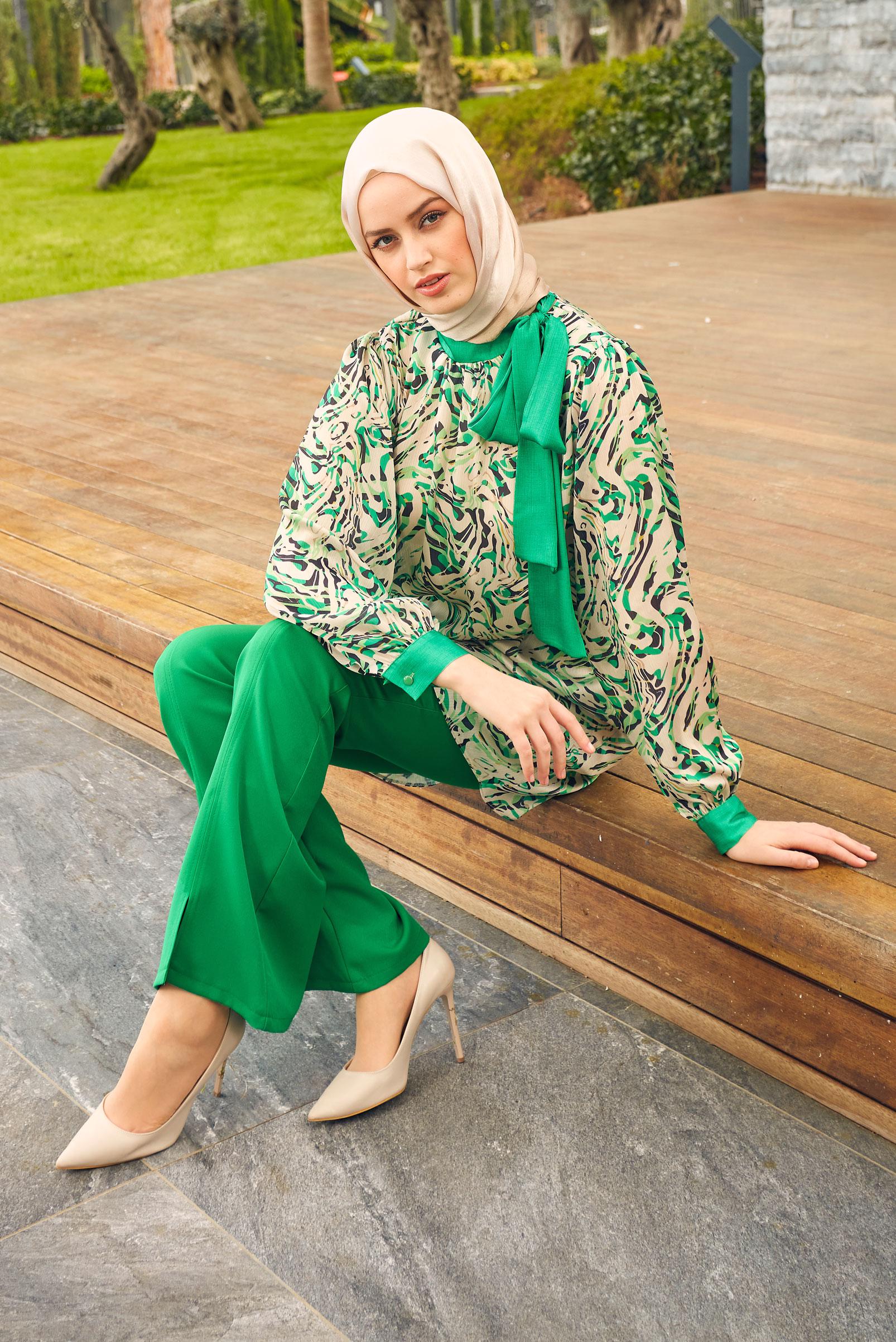 Tesettür giyim YEŞİL ÖNÜ YIRTMAÇLI İSPANYOL PAÇA PANTOLON 70540