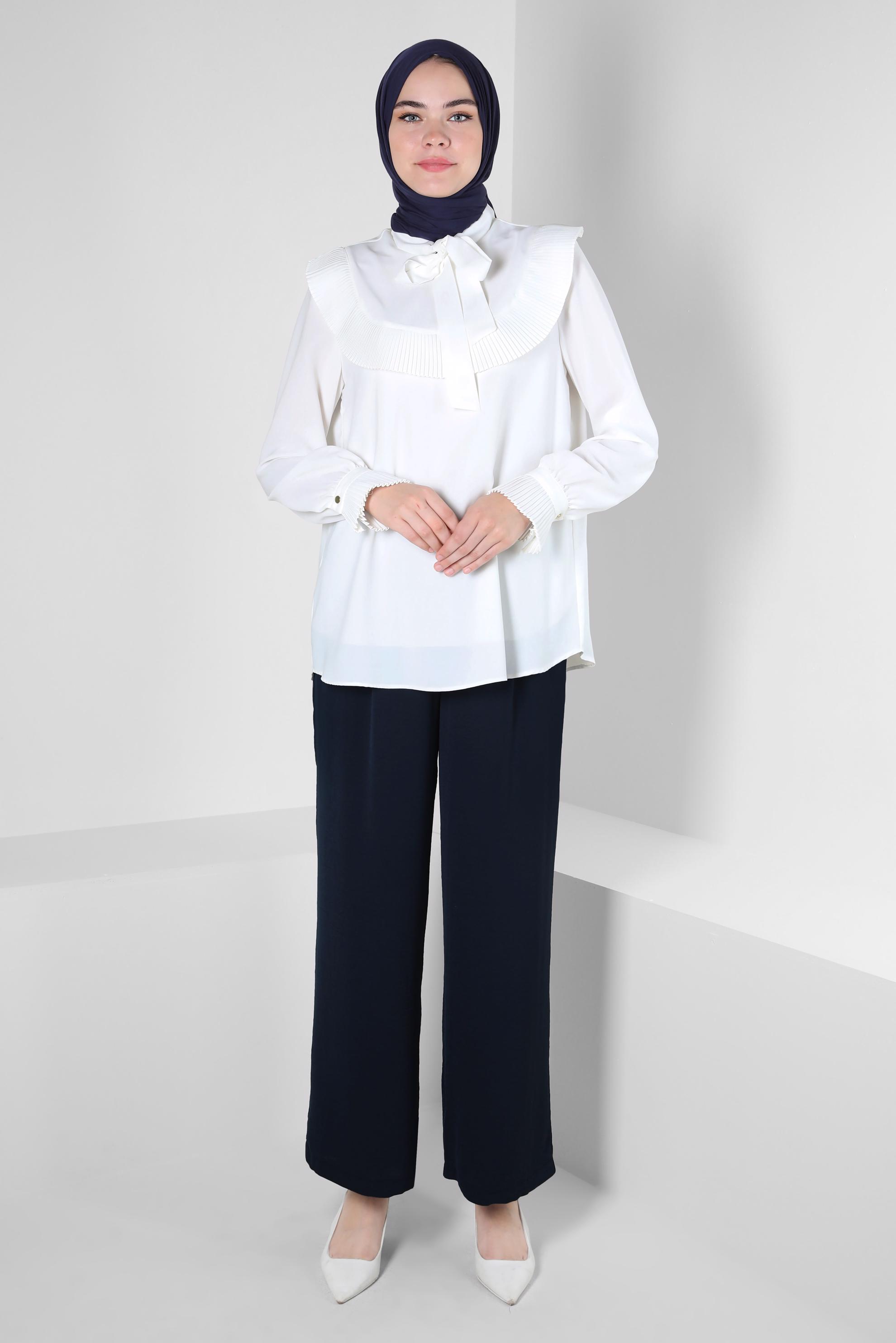 Tesettür giyim SİYAH BELİ LASTİKLİ HAVUÇ KESİM PANTOLON 70548