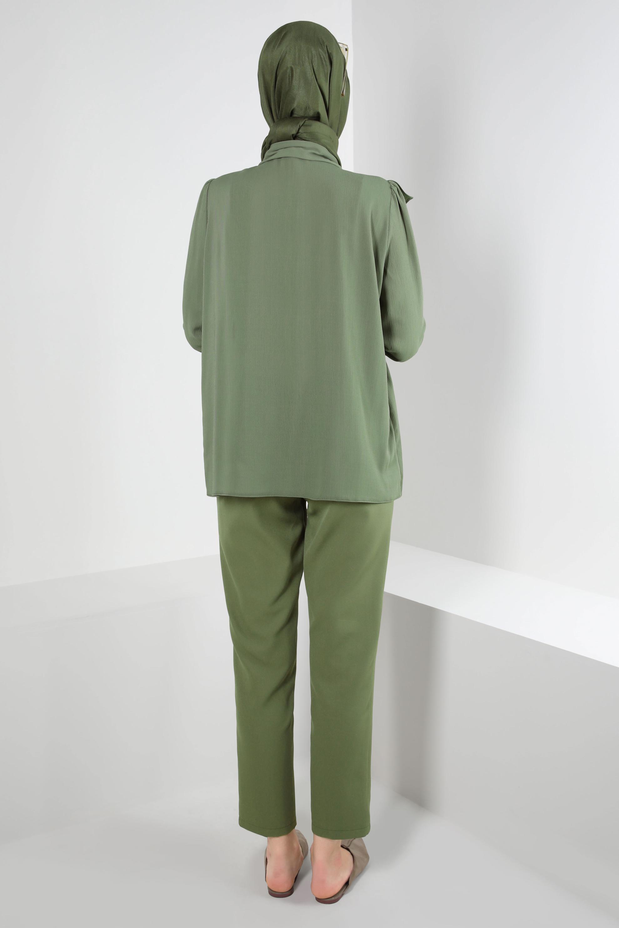 Tesettür giyim YEŞİL FERMUAR DETAYLI KLASİK PANTOLON 70549