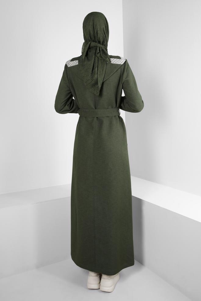 Tesettür giyim HAKİ ÇIKARILABİLİR KAPÜŞONLU KEMERLİ PARDESÜ 10703 - ALVİNA