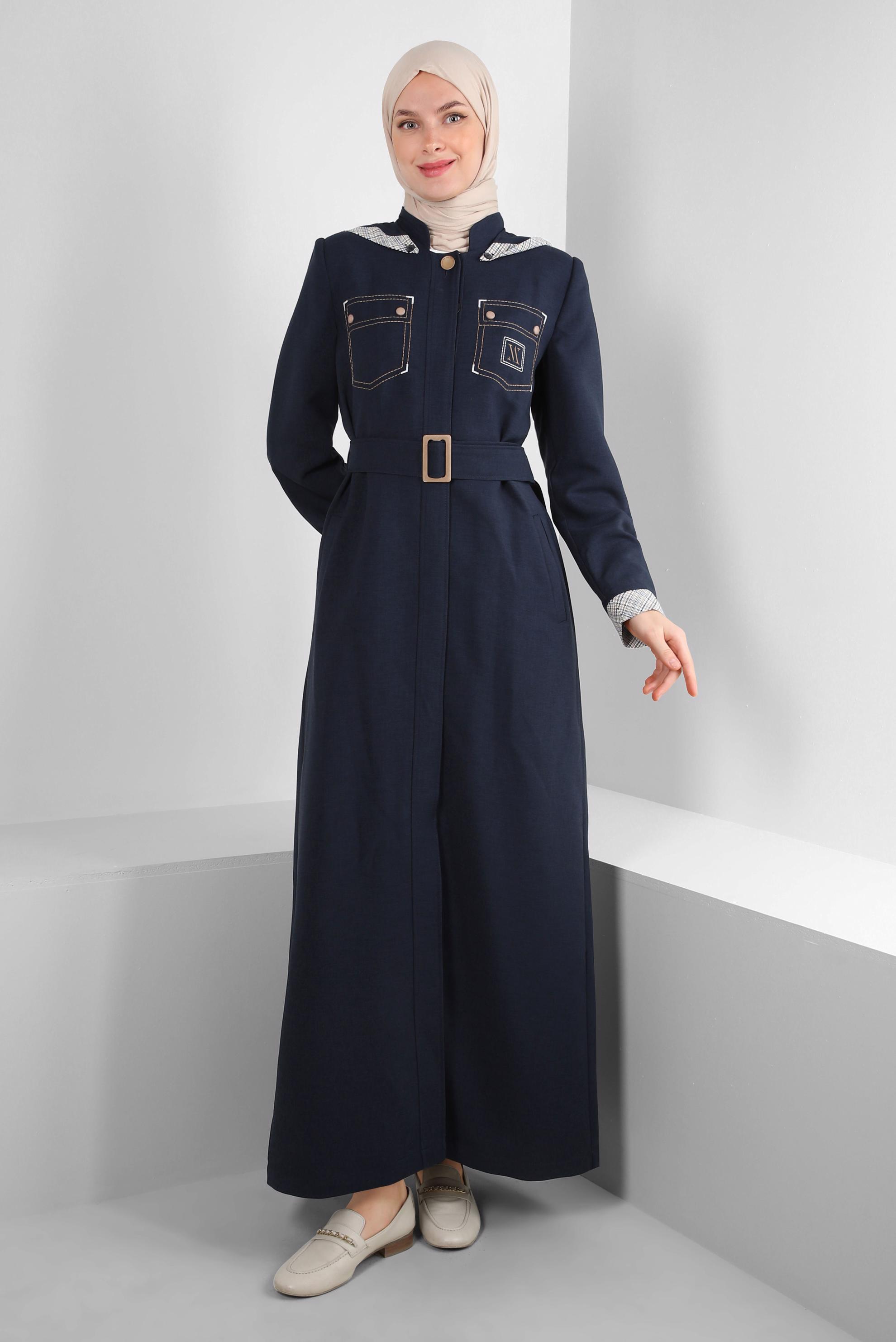 Tesettür giyim LACİVERT ÇIKARILABİLİR KAPÜŞONLU KEMERLİ PARDESÜ 10703