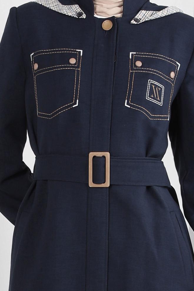 Tesettür giyim LACİVERT ÇIKARILABİLİR KAPÜŞONLU KEMERLİ PARDESÜ 10703 - ALVİNA