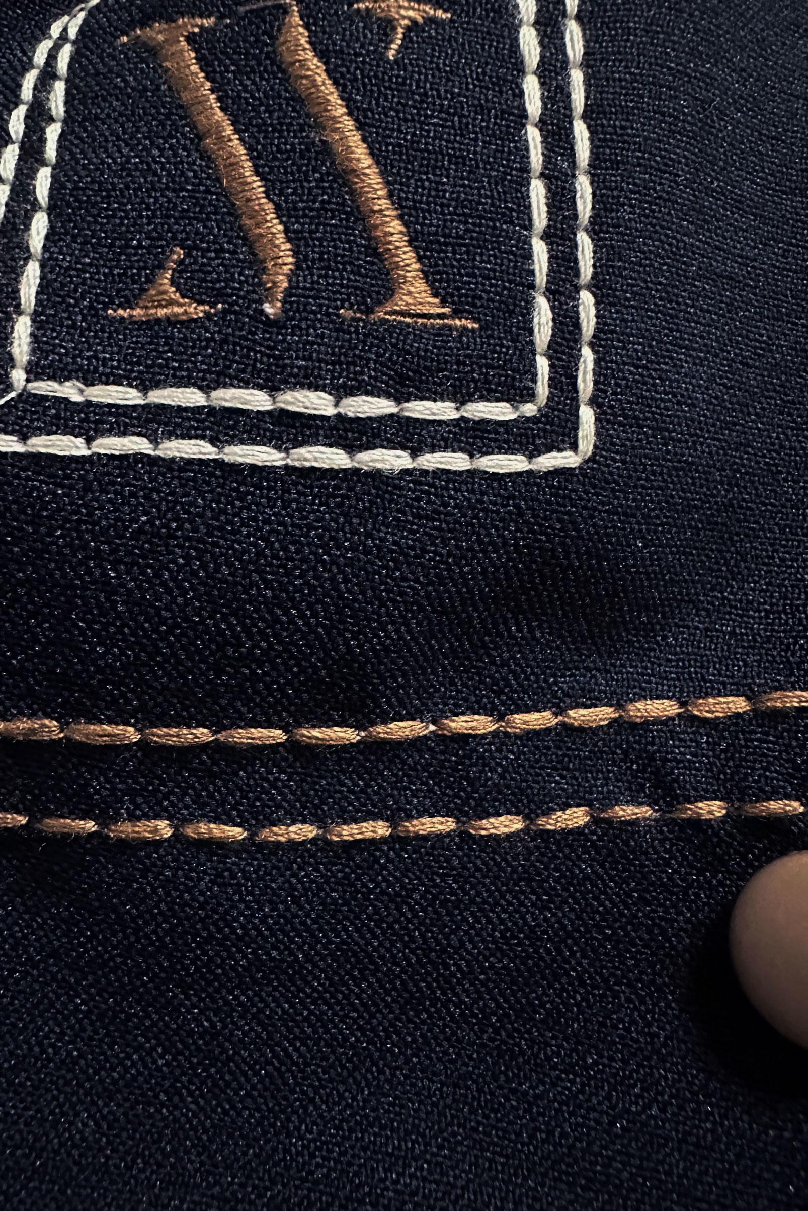 Tesettür giyim LACİVERT ÇIKARILABİLİR KAPÜŞONLU KEMERLİ PARDESÜ 10703