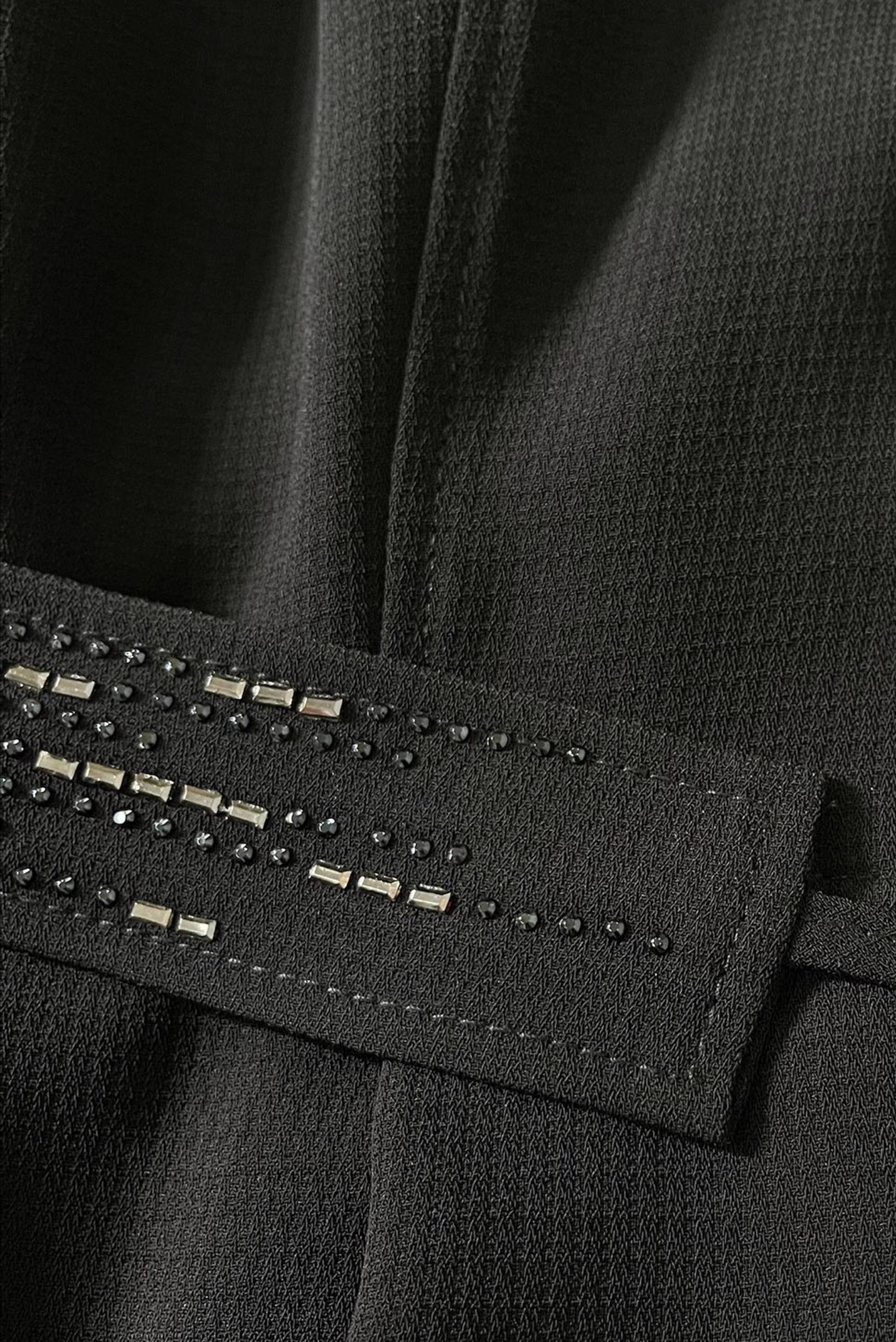 Tesettür giyim SİYAH KEMERLİ PİLİSE DETAYLI PARDESÜ 10706