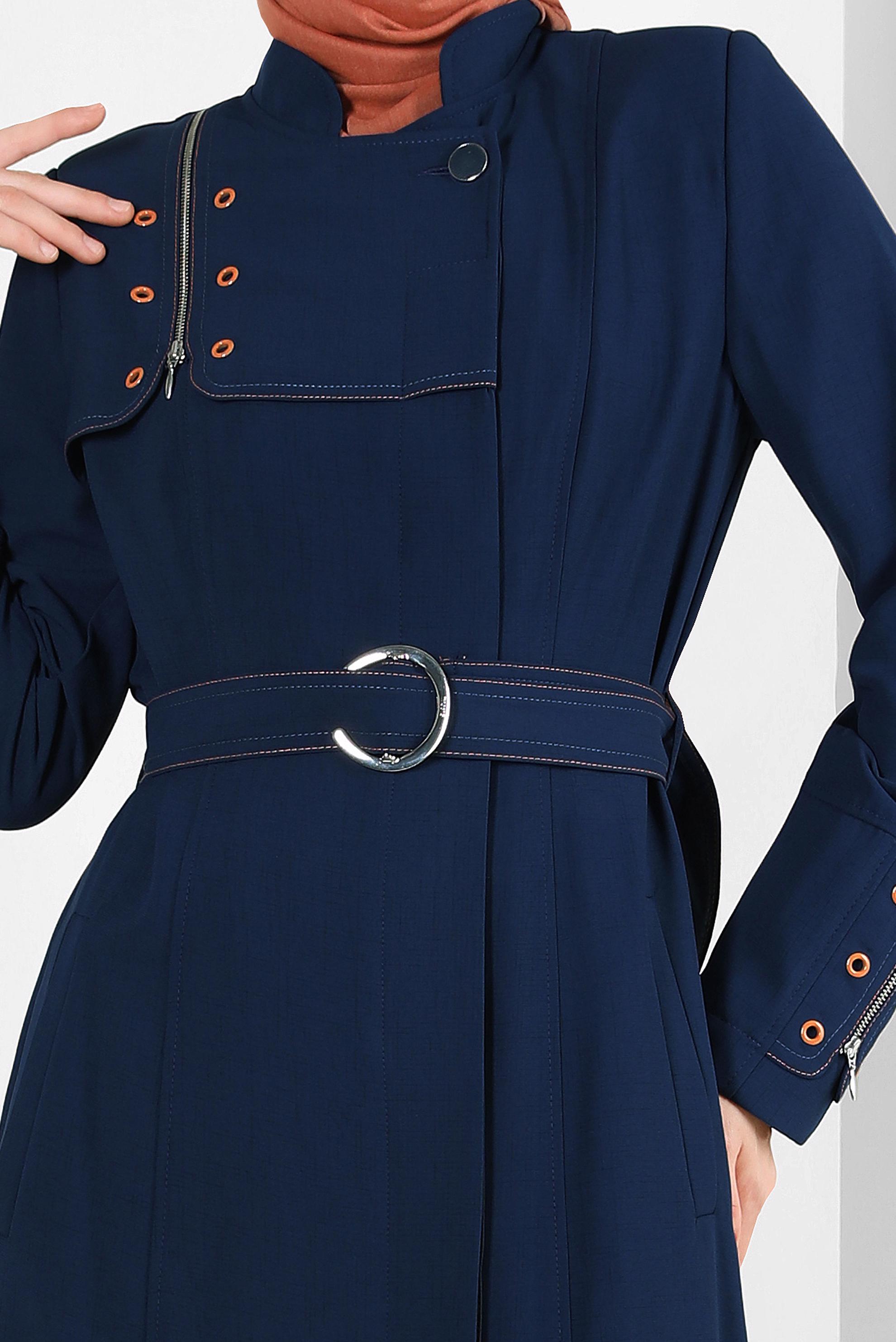 Tesettür giyim LACİVERT HAKİM YAKA KUŞGÖZLÜ DETAYLI PARDESÜ 10711