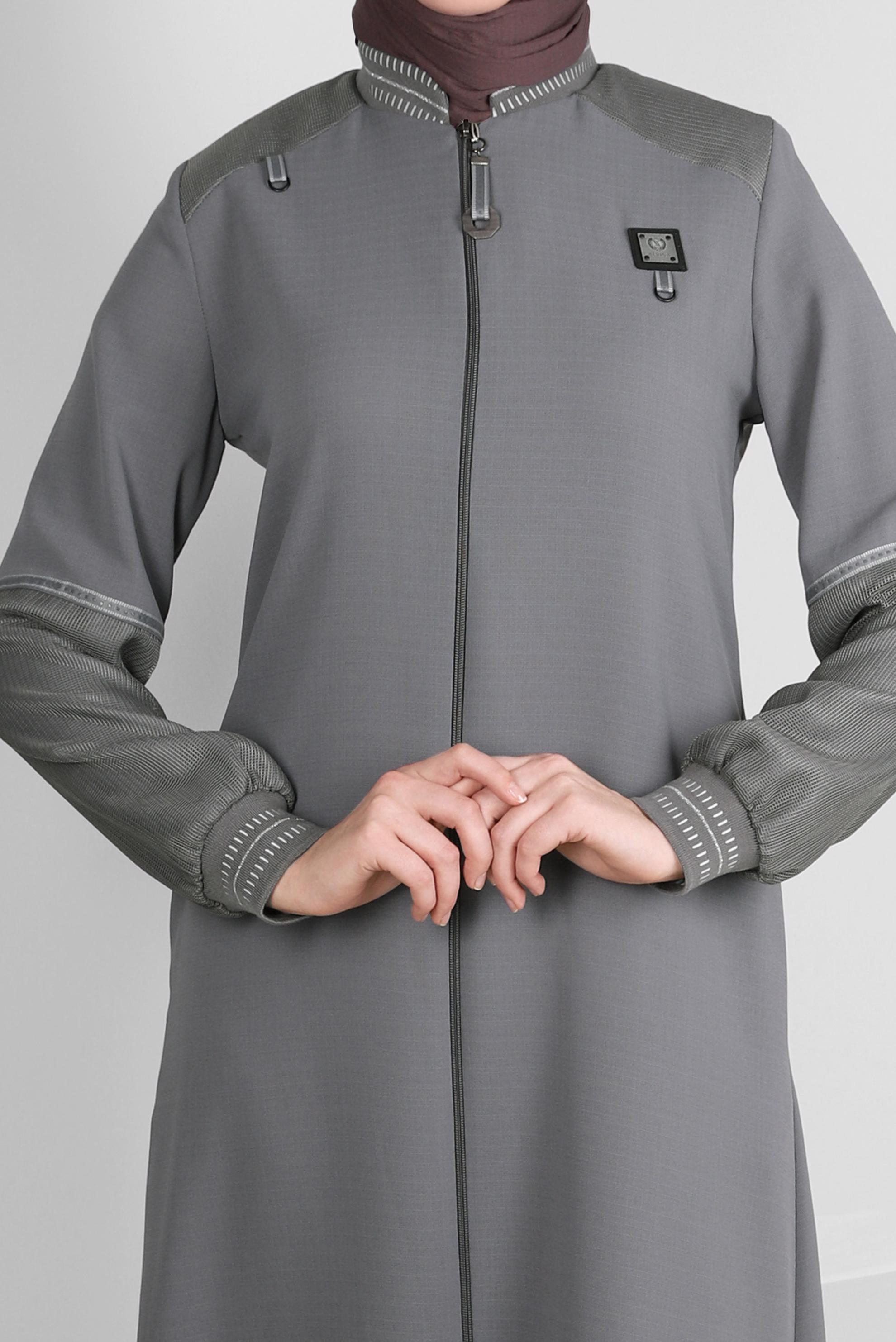 Tesettür giyim GRİ ÇİZGİ DETAYLI FERMUARLI PARDESÜ 10721