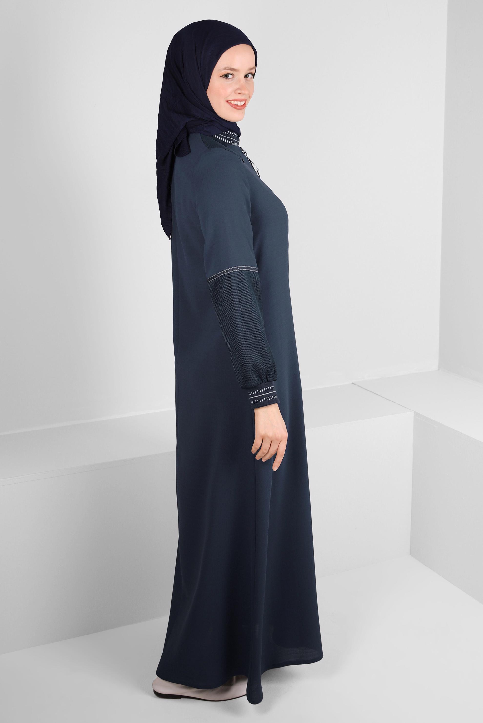 Tesettür giyim LACİVERT ÇİZGİ DETAYLI FERMUARLI PARDESÜ 10721