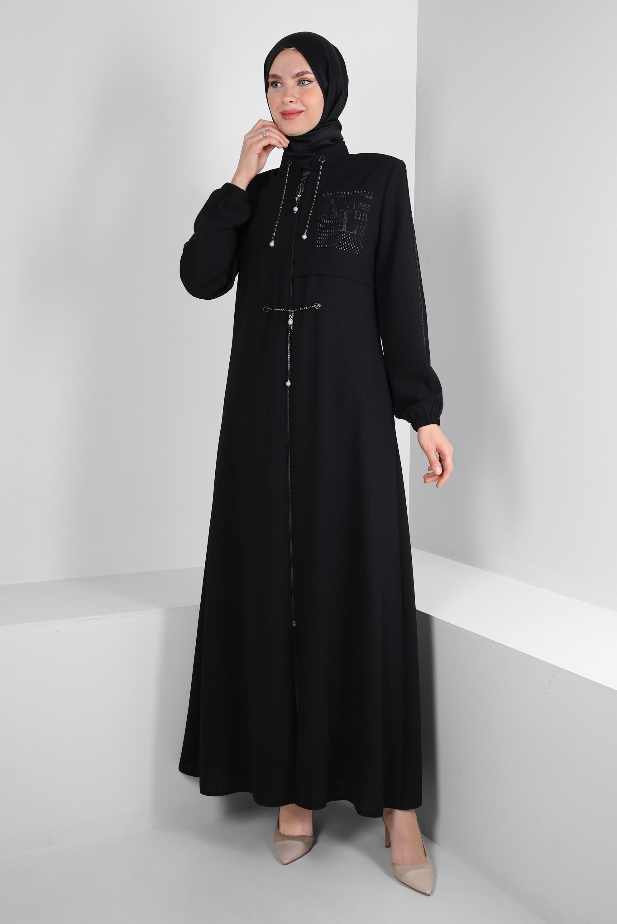 Tesettür giyim SİYAH YAZI BASKILI ZİNCİR DETAYLI PARDESÜ 10722