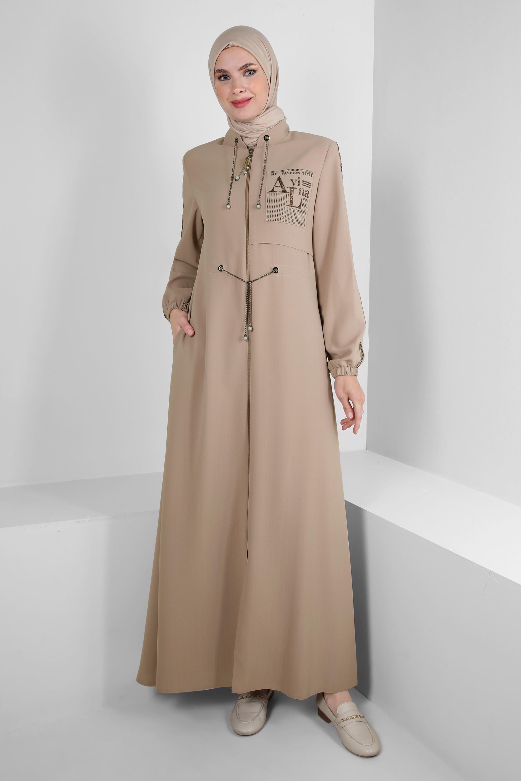 Vêtements hijab BEIGE SURMANTEAU IMPRIMÉ SLOGAN AVEC DÉTAIL CHAÎNE 10722